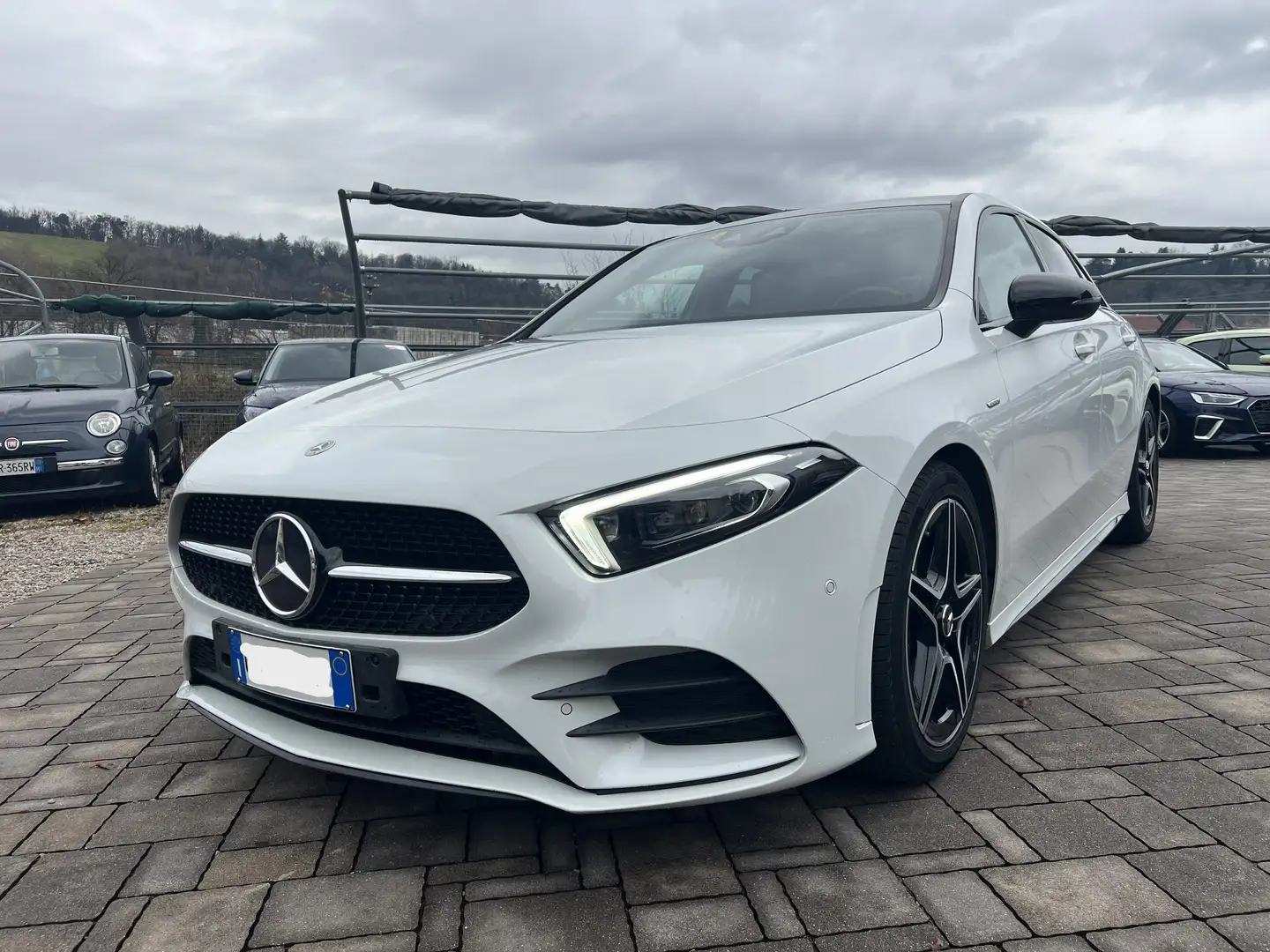 Mercedes-Benz A 180 Classe A - W177 2018 d Premium Night edition auto Bianco - 1