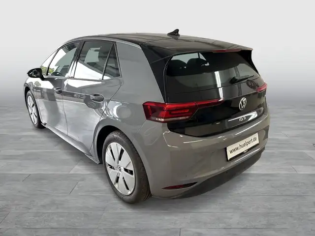 Volkswagen Id.3 view 2