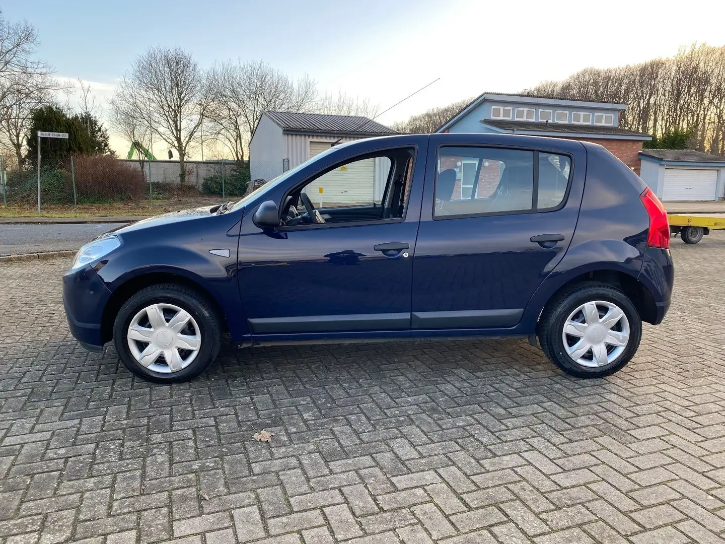 Dacia Sandero Ambiance 127Tkm Tüv Neu 2.Hand Blau - 2