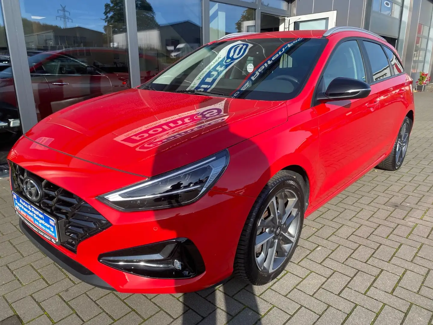 Hyundai i30 cw Edition 30+ AUTOMATIK+NAVI*LED* Rot - 1