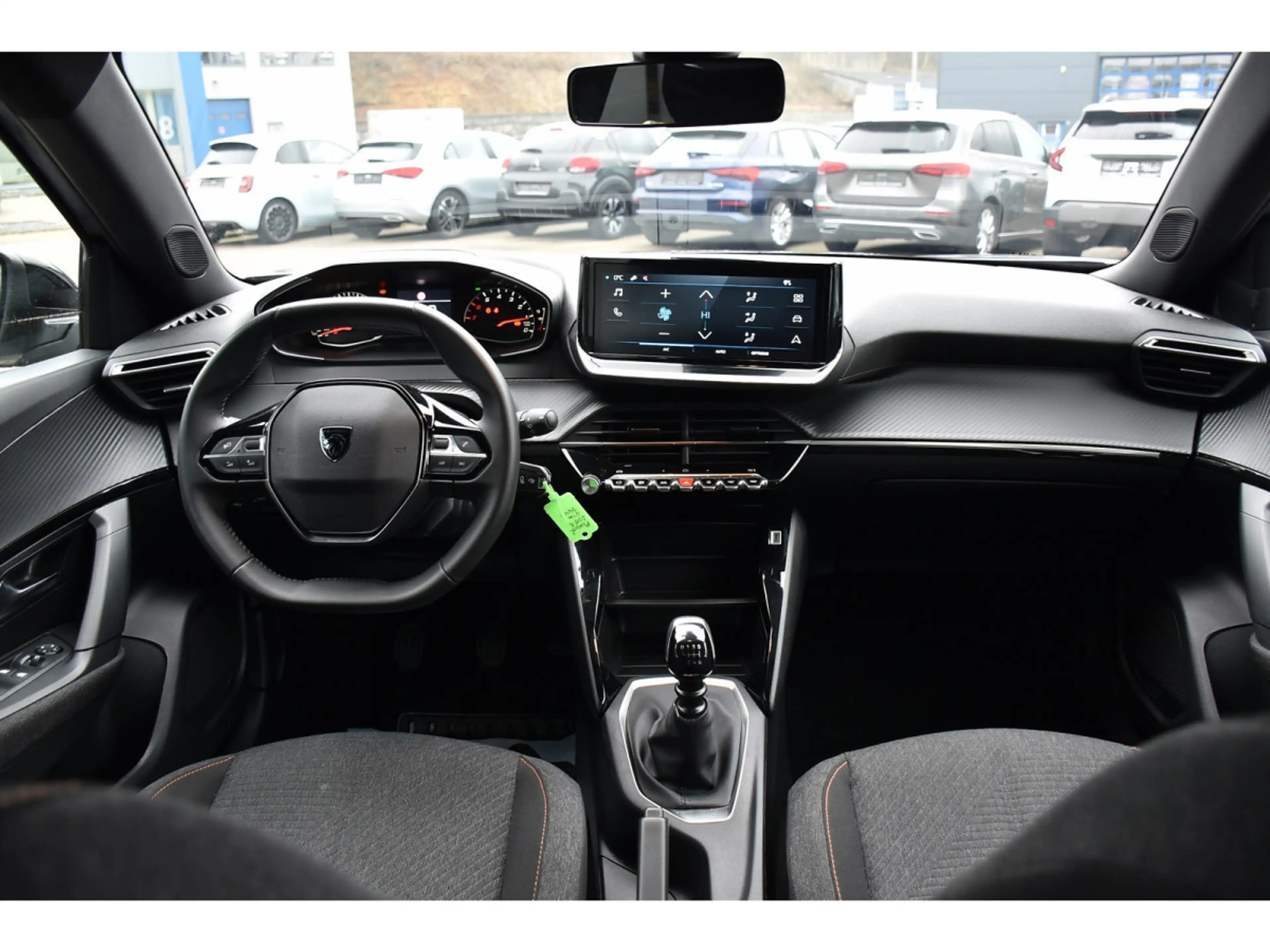 Peugeot 2008 1.2 Style REGUL SMARTPHONE LANE PDC 1° M. — photo 9