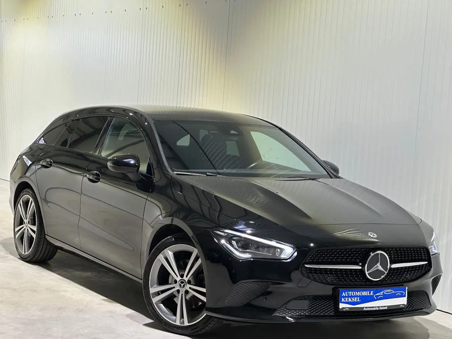 Mercedes-Benz CLA 220 CLA 220d *LED*NAVI*LEDER*ASSIST.*KAMERA*SOUND*18" Schwarz - 2