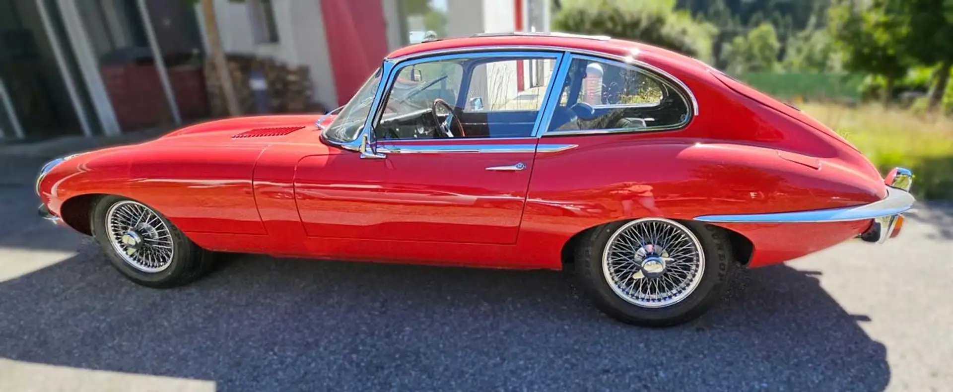 Jaguar E-Type 4,2 Coupe 2+2 USA / Serie II Rot - 2