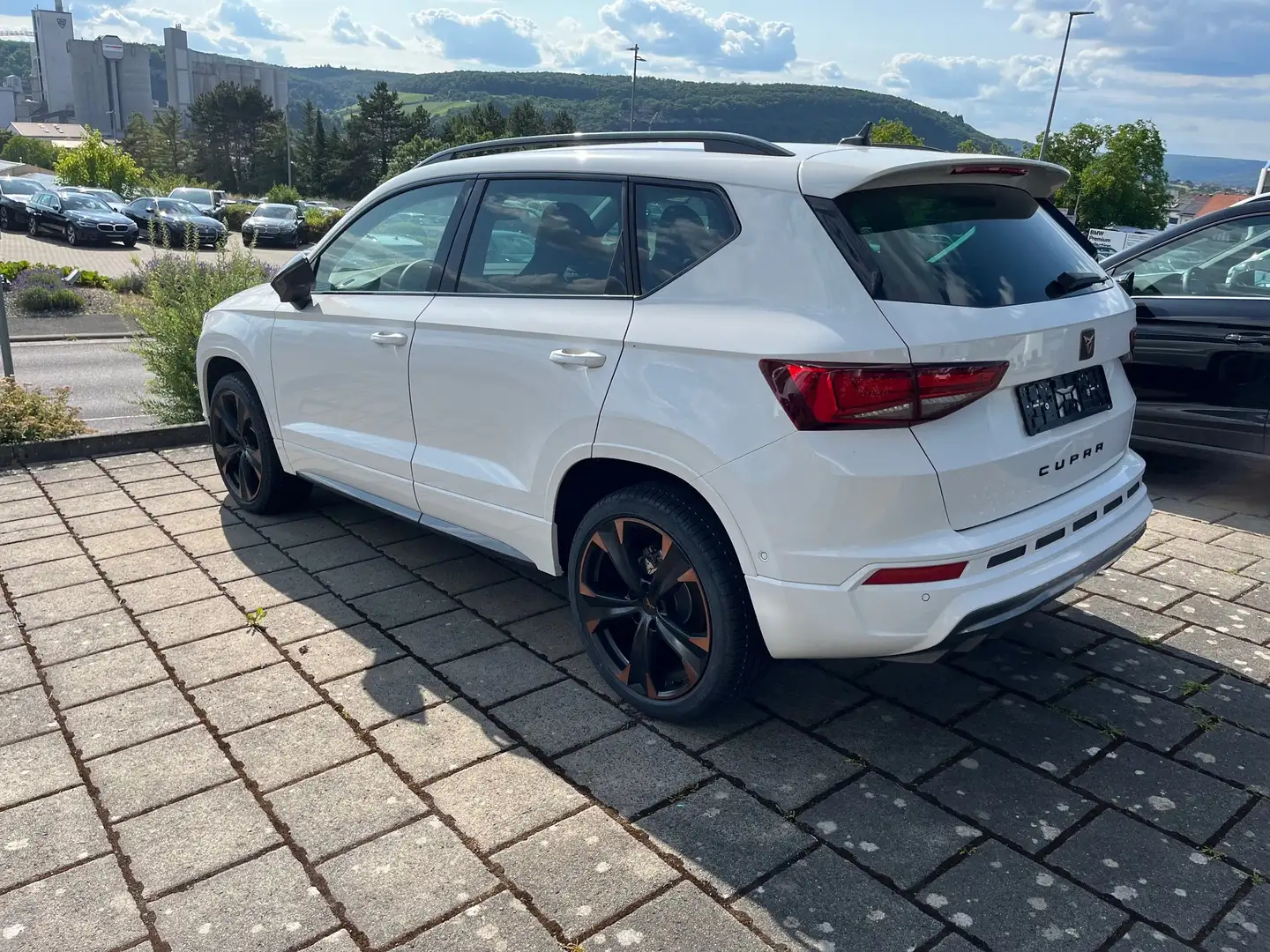 CUPRA Ateca 1,5 TSI DSG Weiß - 2