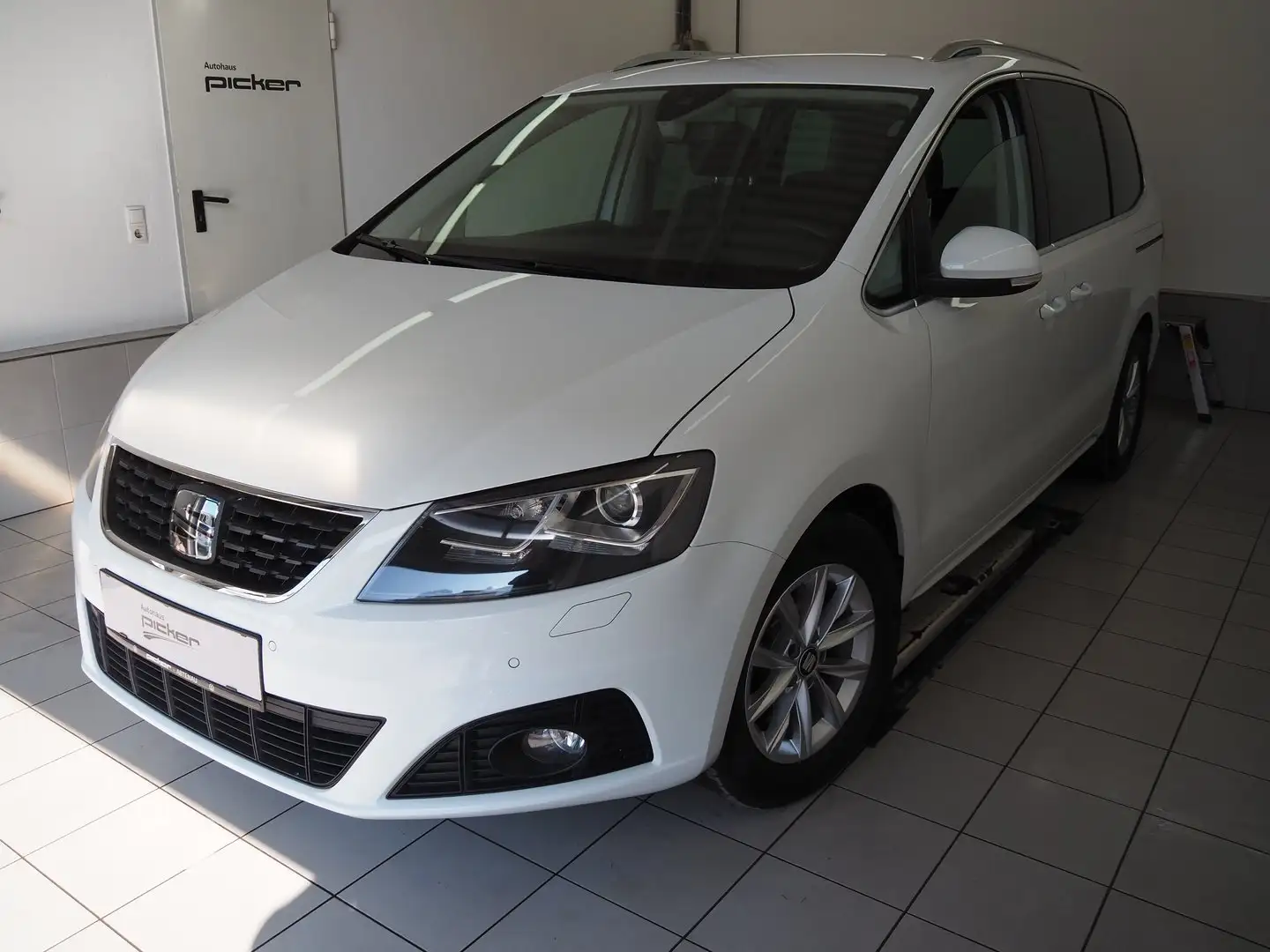 SEAT Alhambra Xcellence TDI DSG 4Drive Weiß - 1