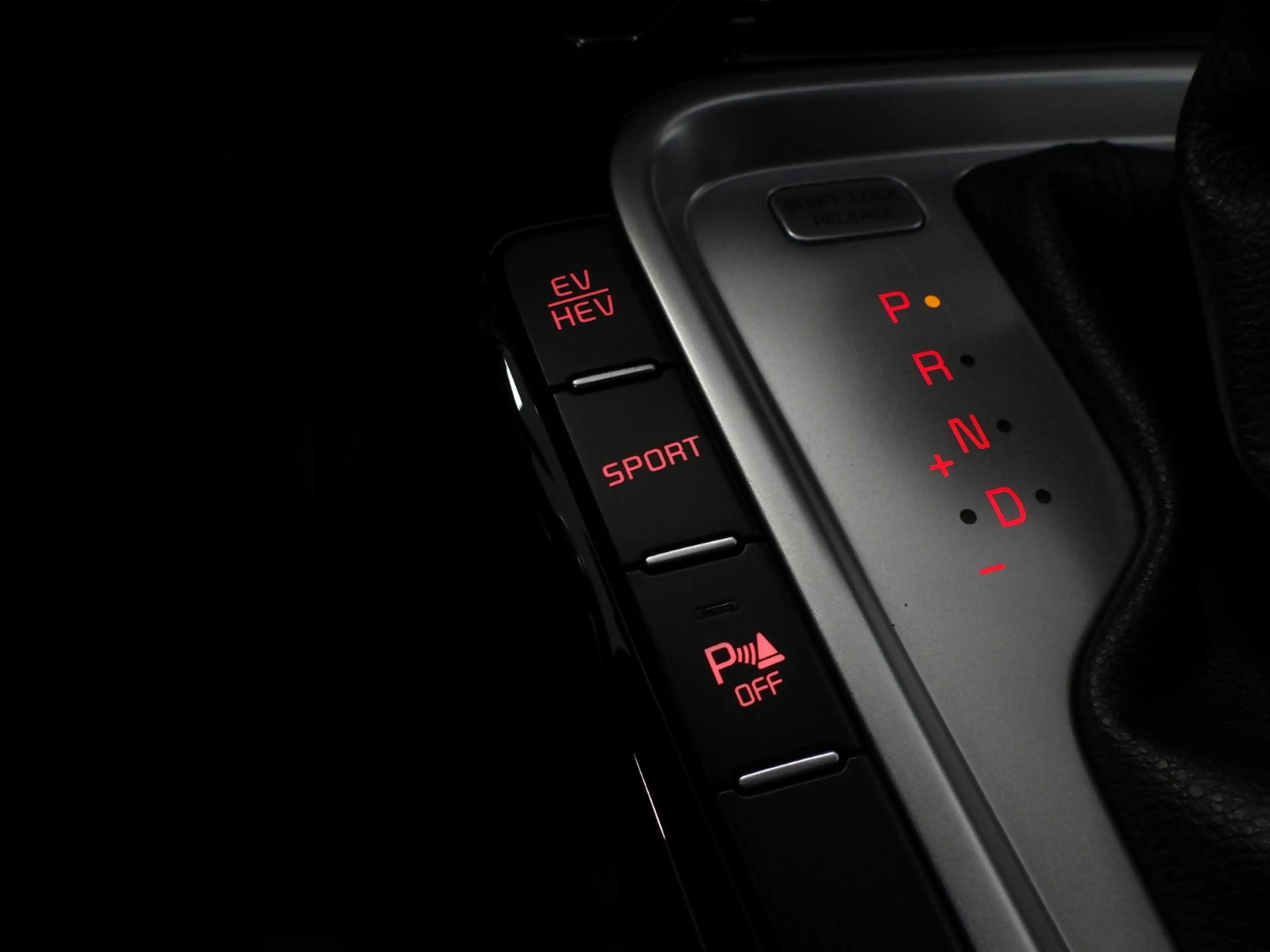 Kia XCeed 1.6 GDi PHEV Plug-In DynamicLine NAVI/CAMERA/LED/1 — photo 23