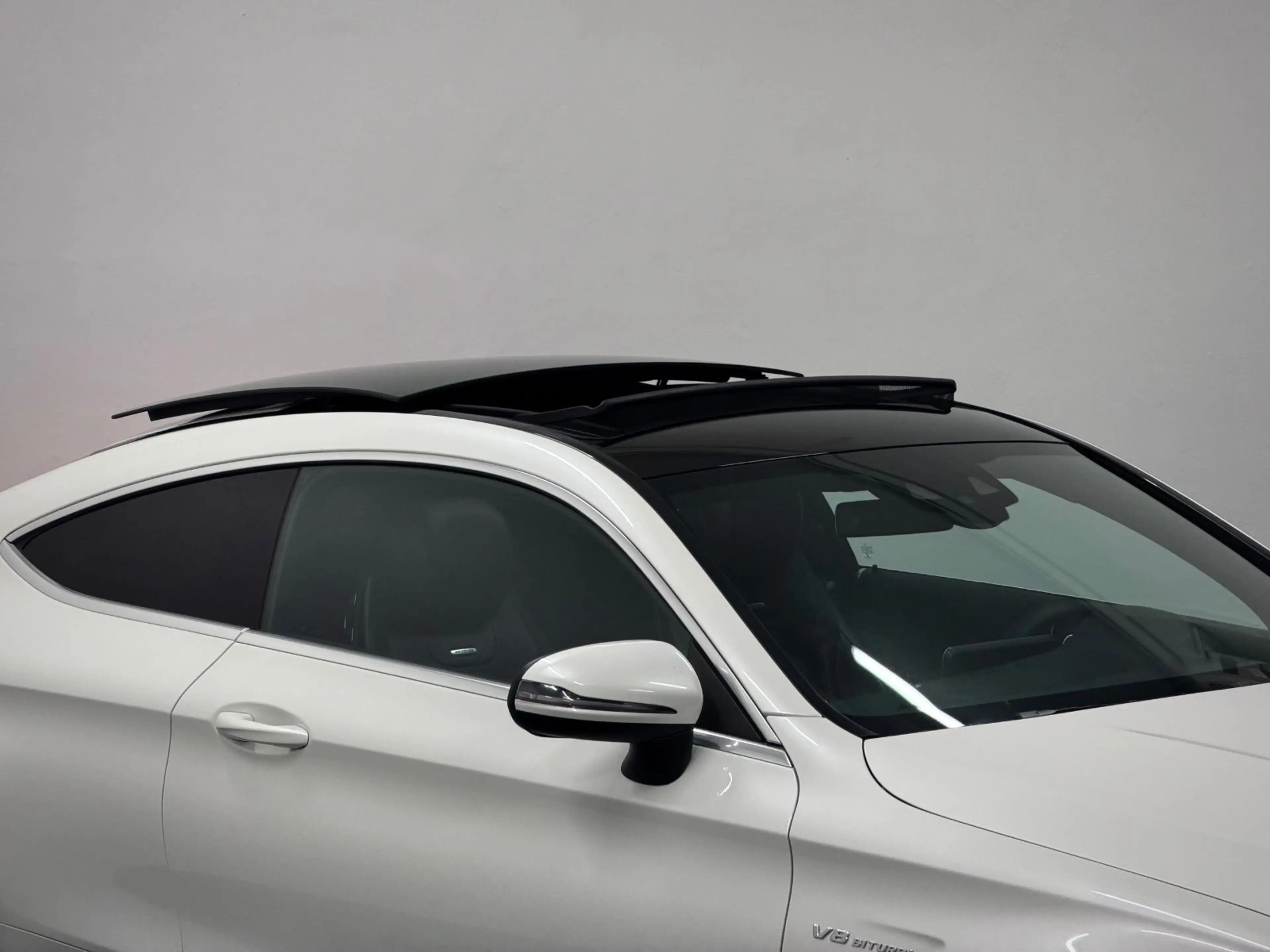 Mercedes-Benz C 63 AMG C63s AMG PANO/DIGITAL/DISTRONIC/BURMESTER/MEMORY — photo 10