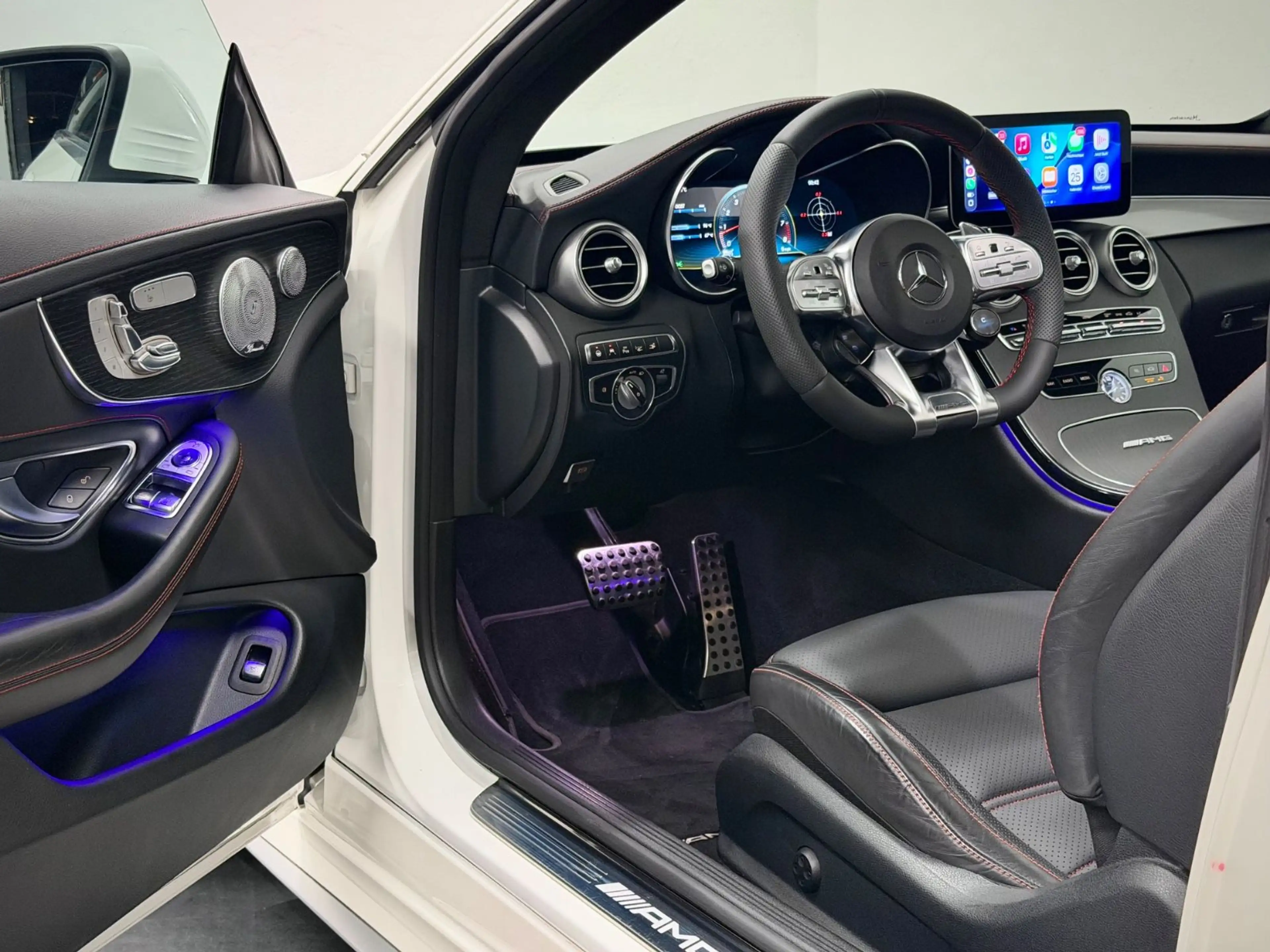 Mercedes-Benz C 63 AMG C63s AMG PANO/DIGITAL/DISTRONIC/BURMESTER/MEMORY — photo 15