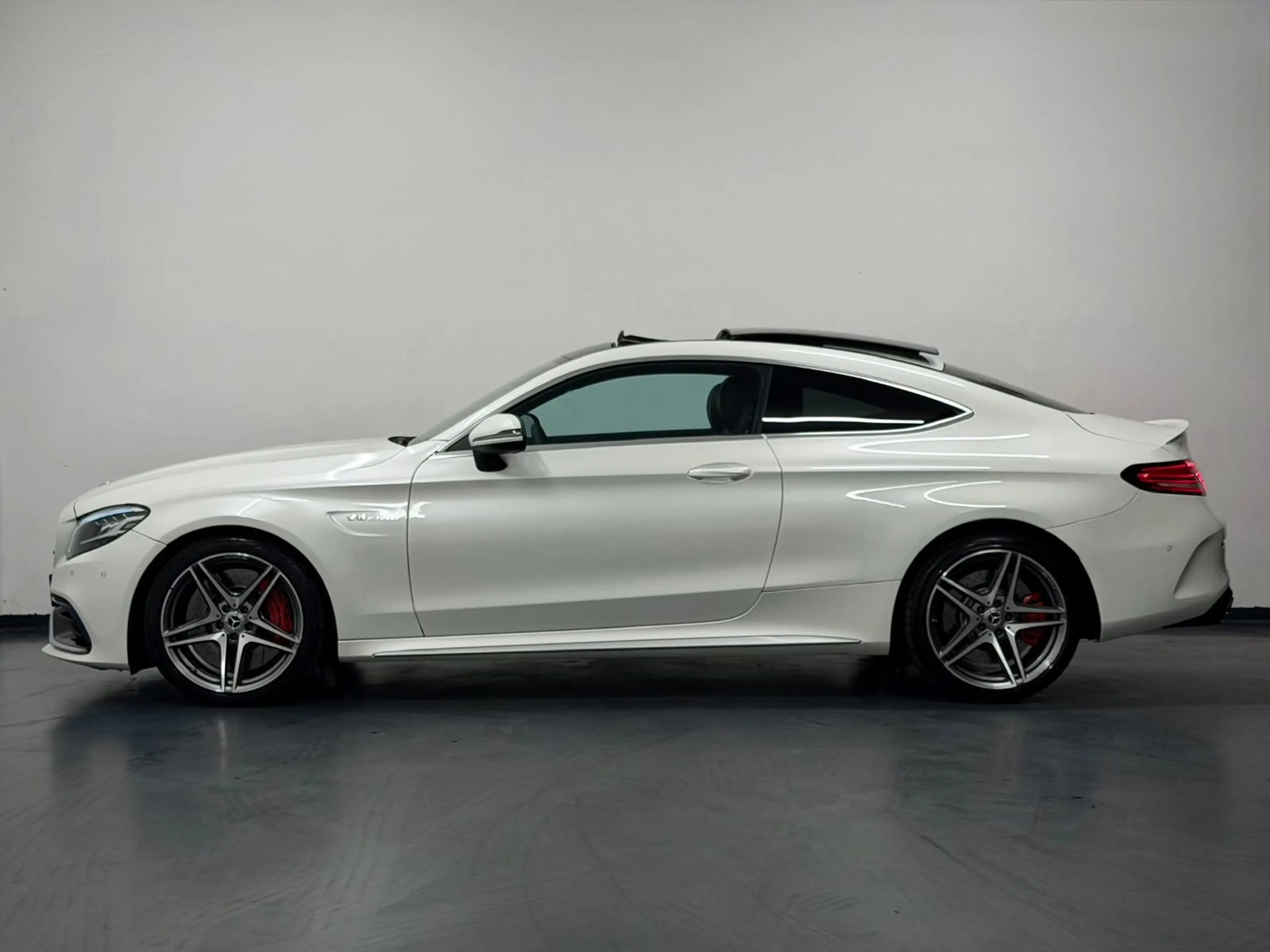 Mercedes-Benz C 63 AMG C63s AMG PANO/DIGITAL/DISTRONIC/BURMESTER/MEMORY — photo 13