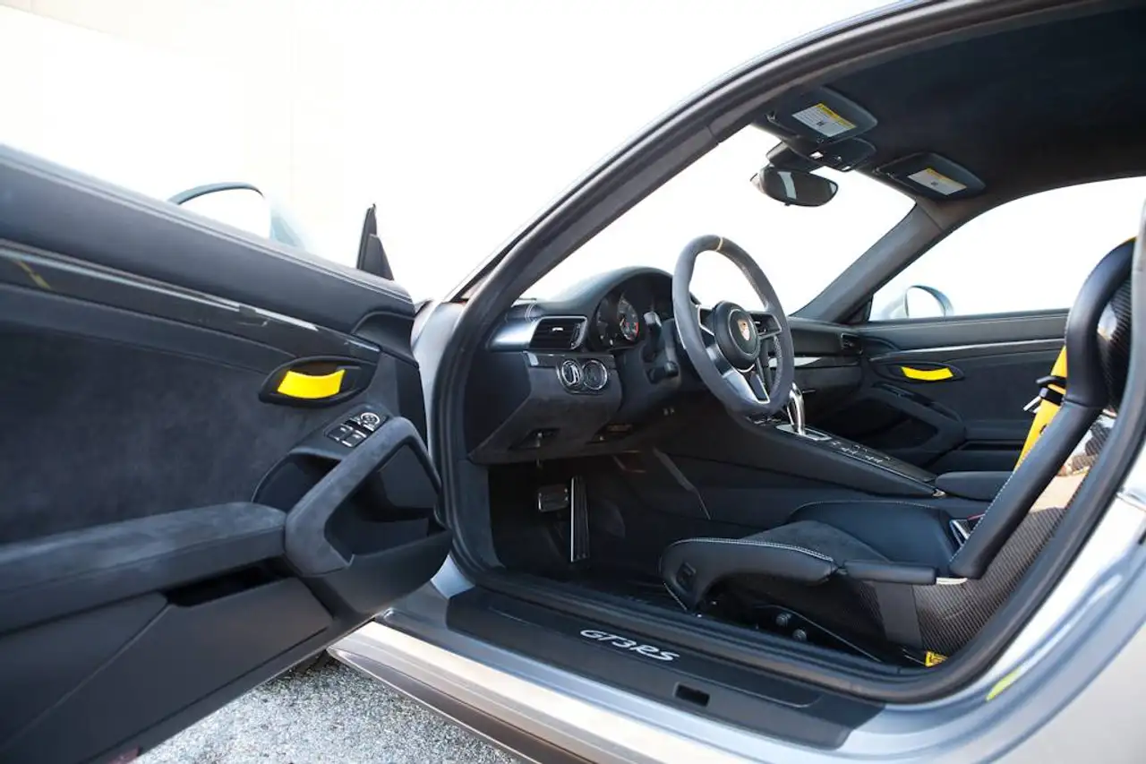 Porsche 911 снимка Porsche 911