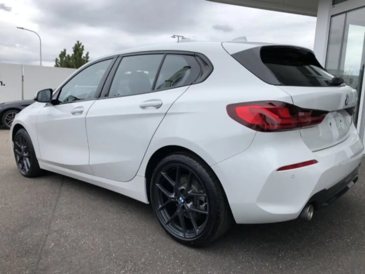 BMW 118 Sport Line Weiß - 1