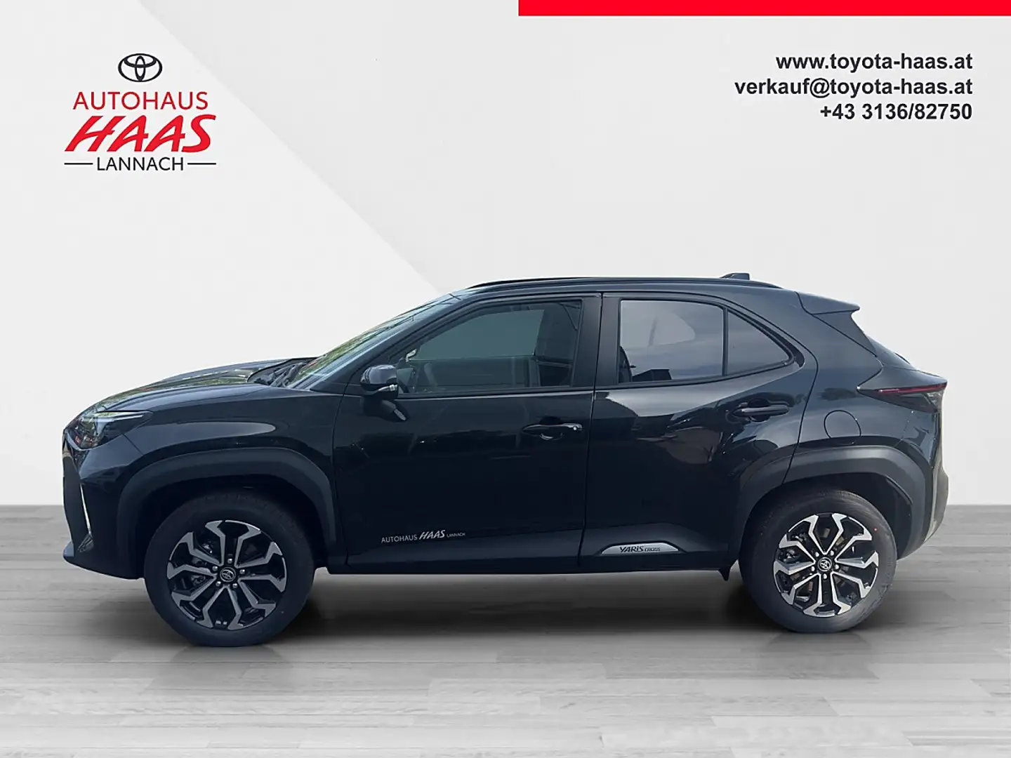 Toyota Yaris Cross 1,5 VVT-i Hybrid Active Drive Aut. Schwarz - 2