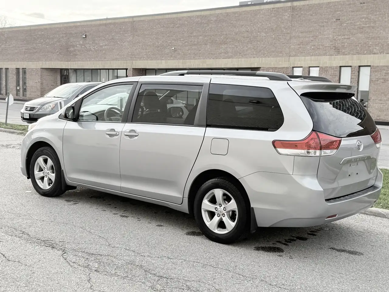 Toyota Sienna fotografie Toyota Sienna