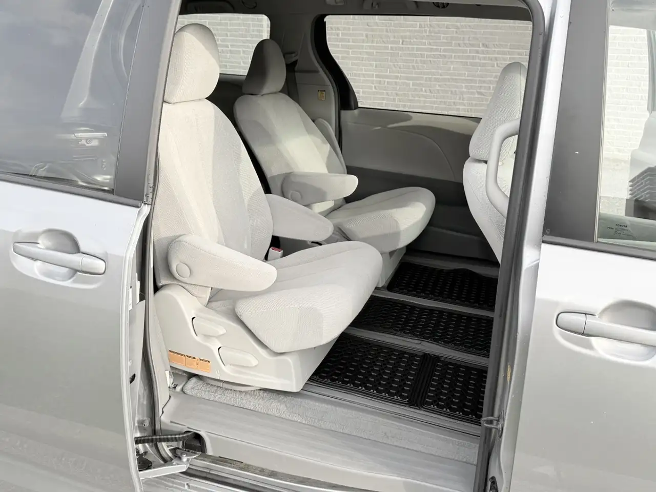 Toyota Sienna fotografie Toyota Sienna