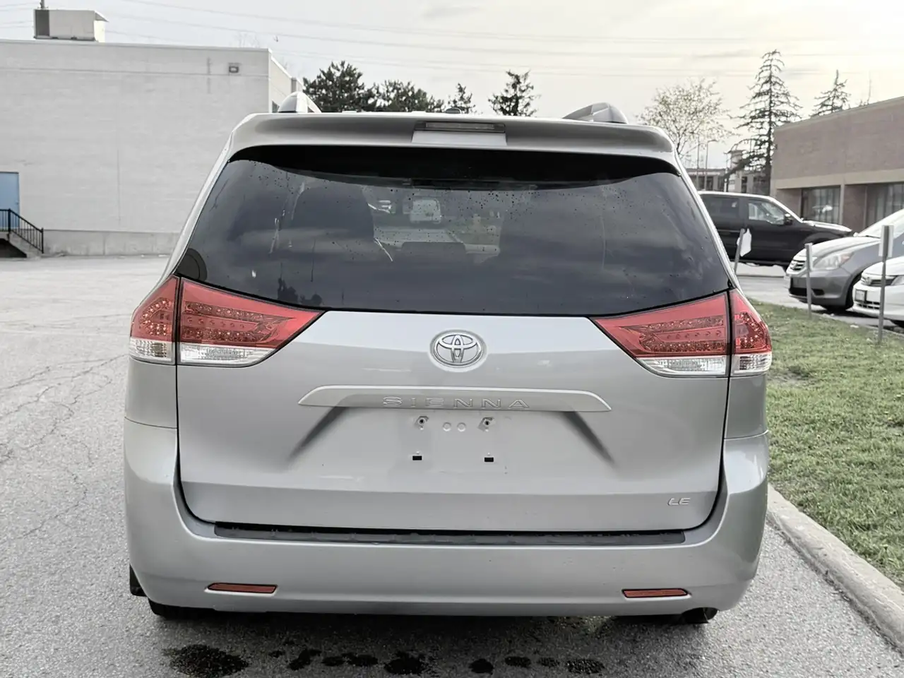Toyota Sienna fotografie Toyota Sienna