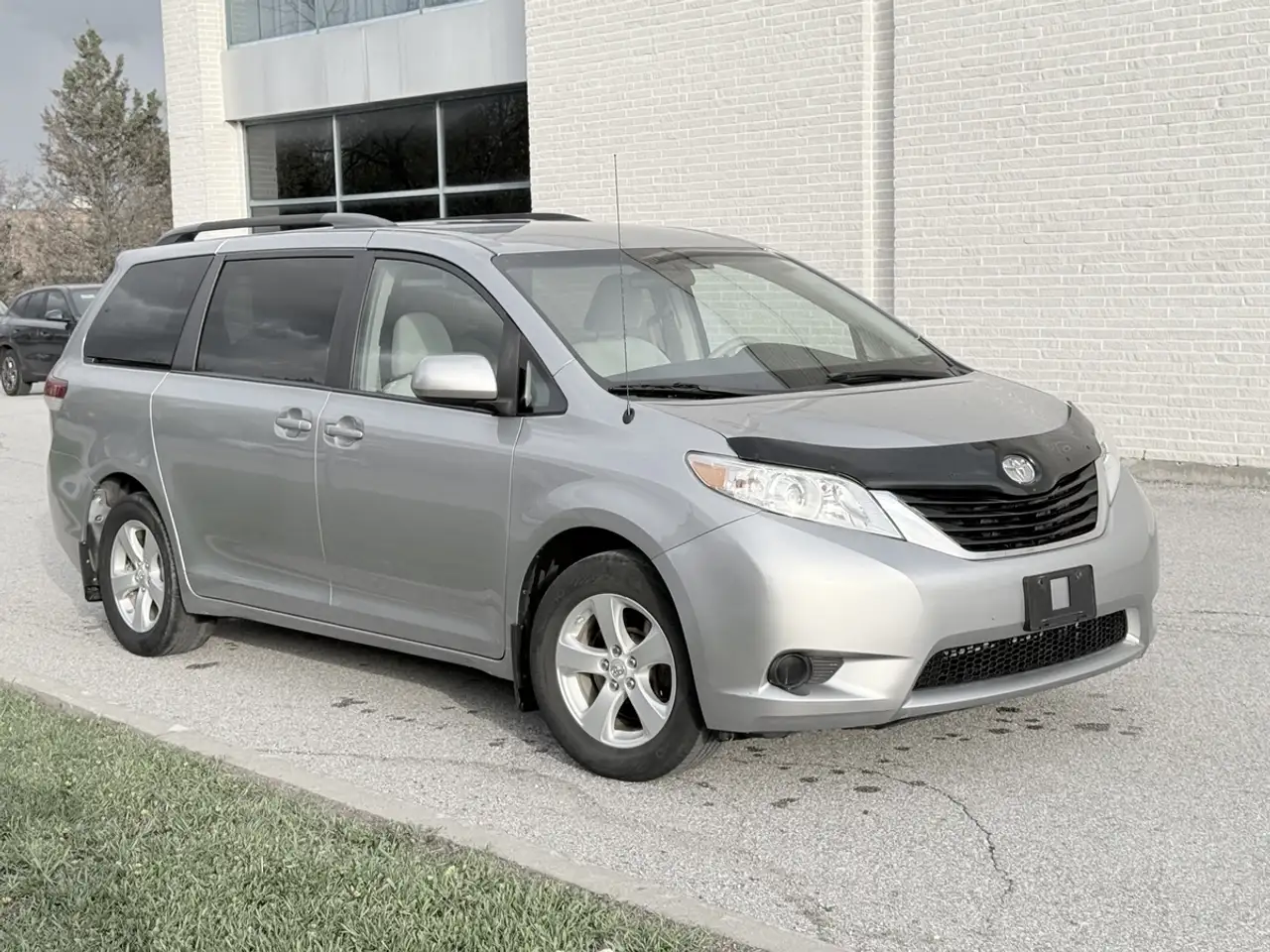 Toyota Sienna fotografie Toyota Sienna