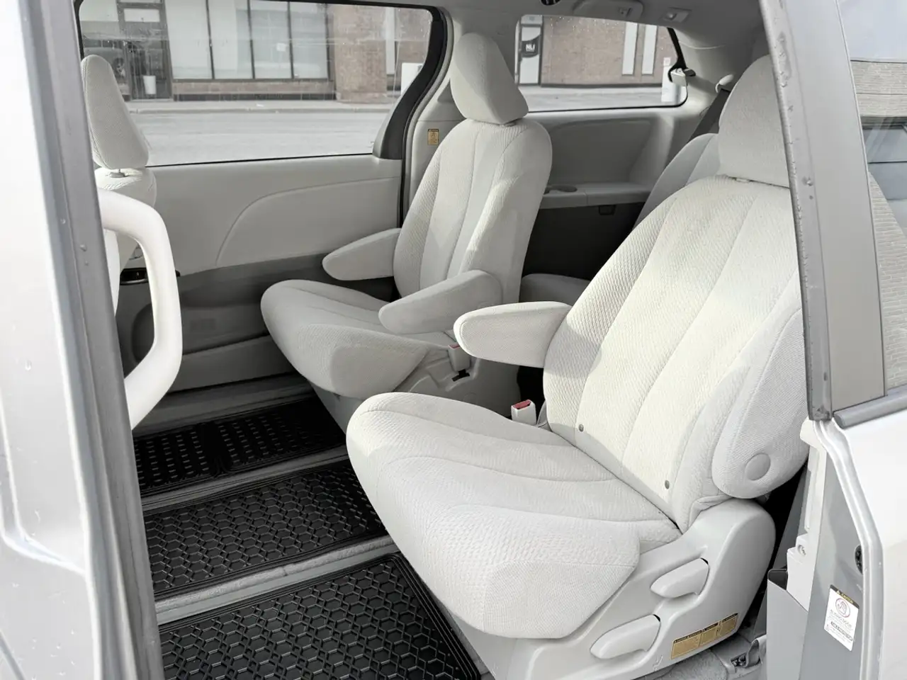 Toyota Sienna fotografie Toyota Sienna