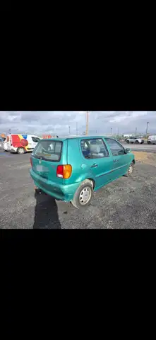 Volkswagen Polo view 3