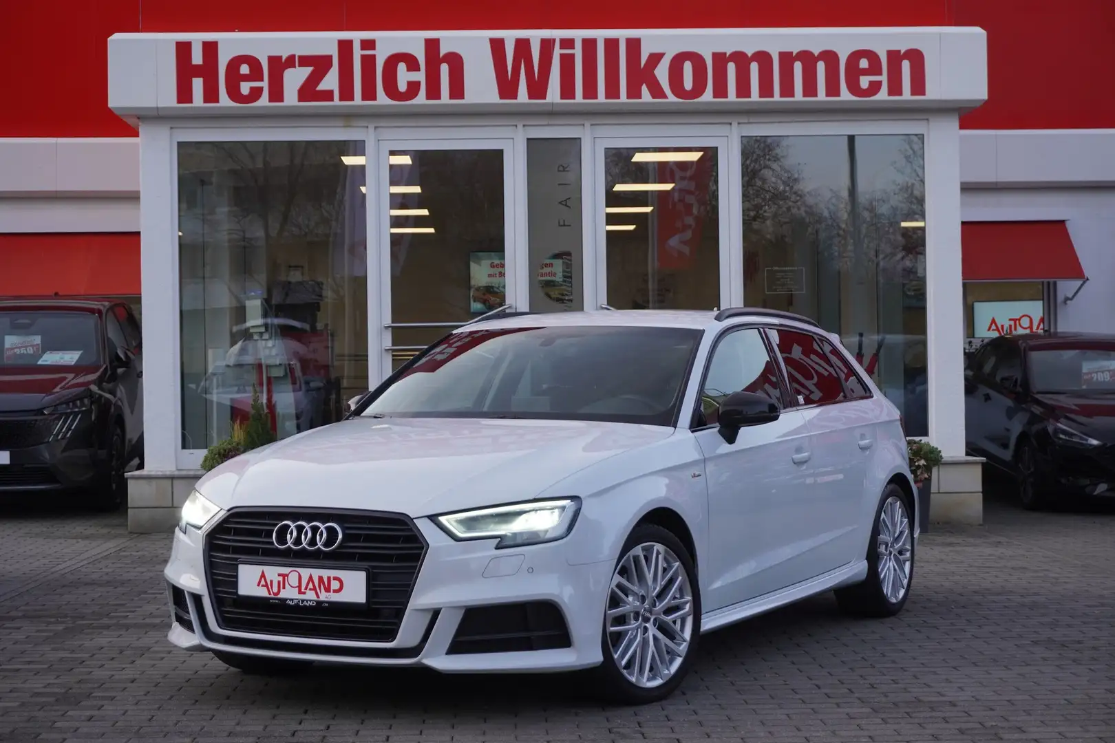 Audi A3 Sportback 1.5 TFSI sport S-Line S-Tronic LED Blanc - 2