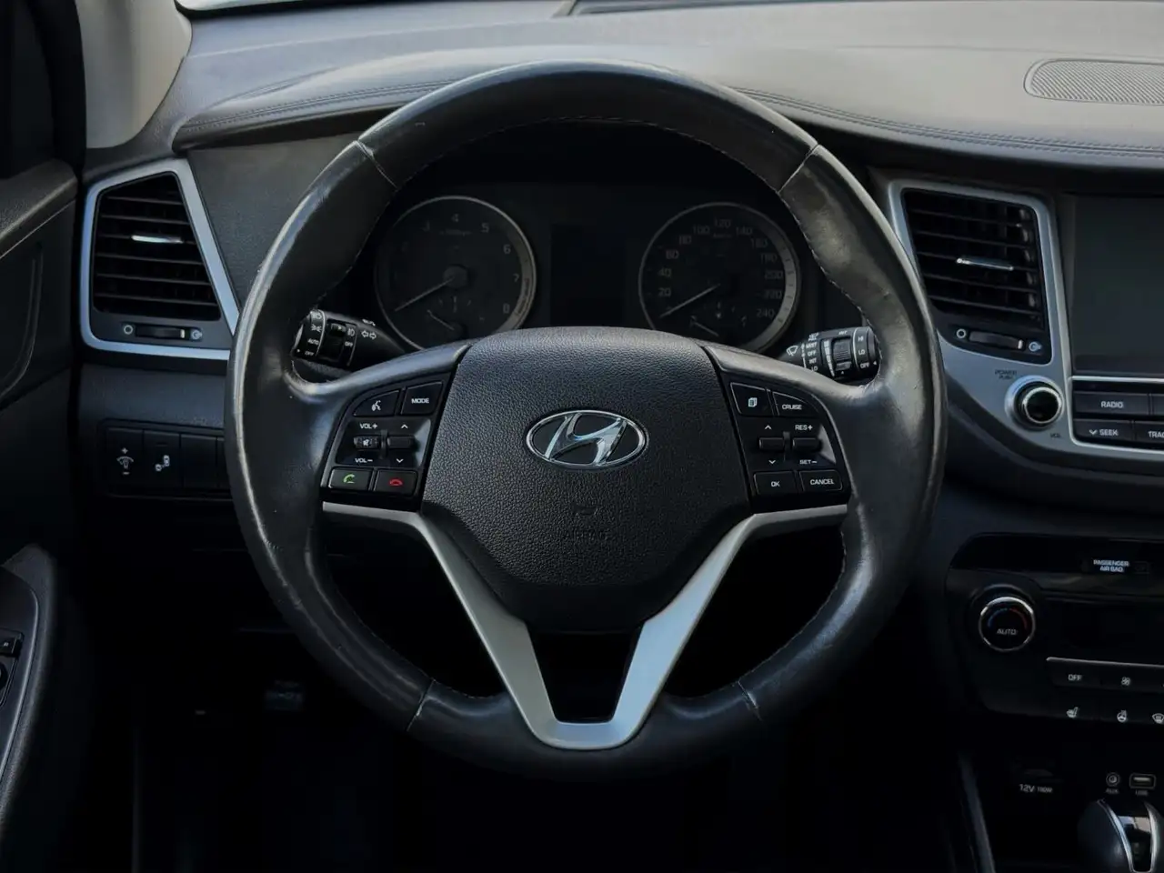 Hyundai TUCSON снимка Hyundai TUCSON