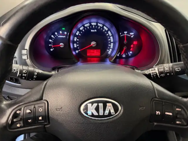 Kia Sportage view 8