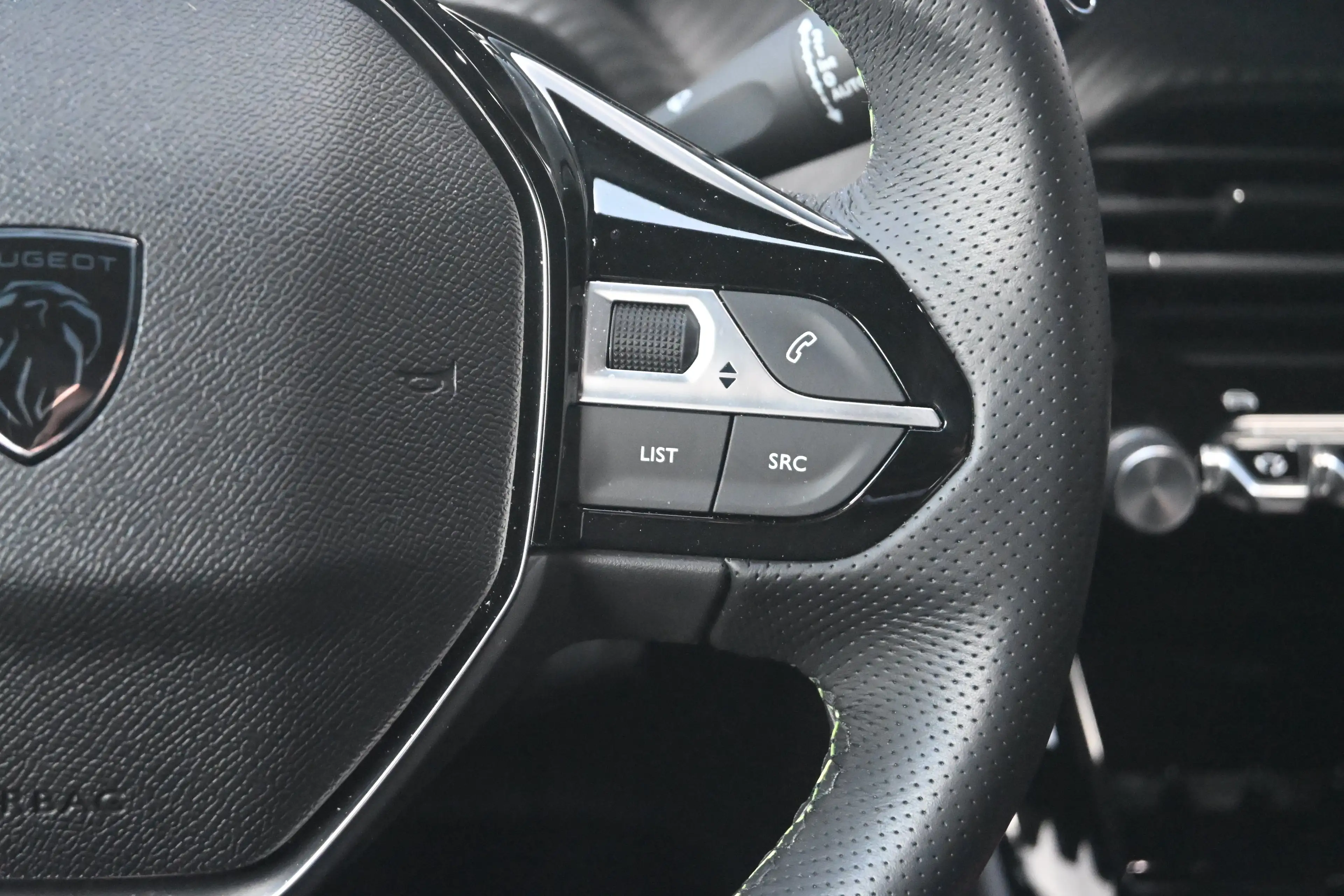 Peugeot e-2008 EV GT 54 kWh | 360 Camera | Dodehoek-Detectie | Ke — photo 14