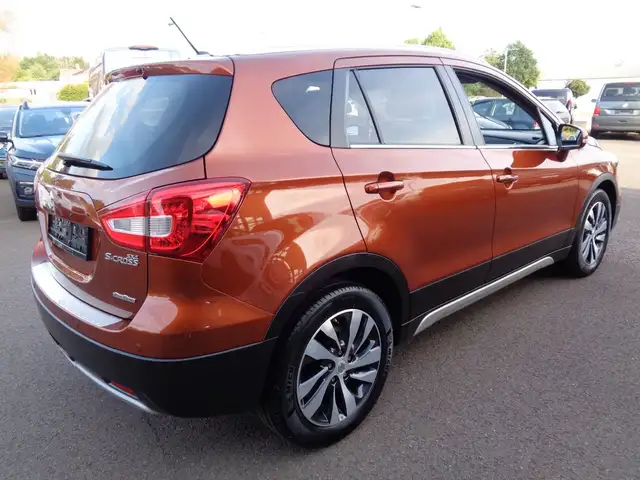 Suzuki SX4 view 4