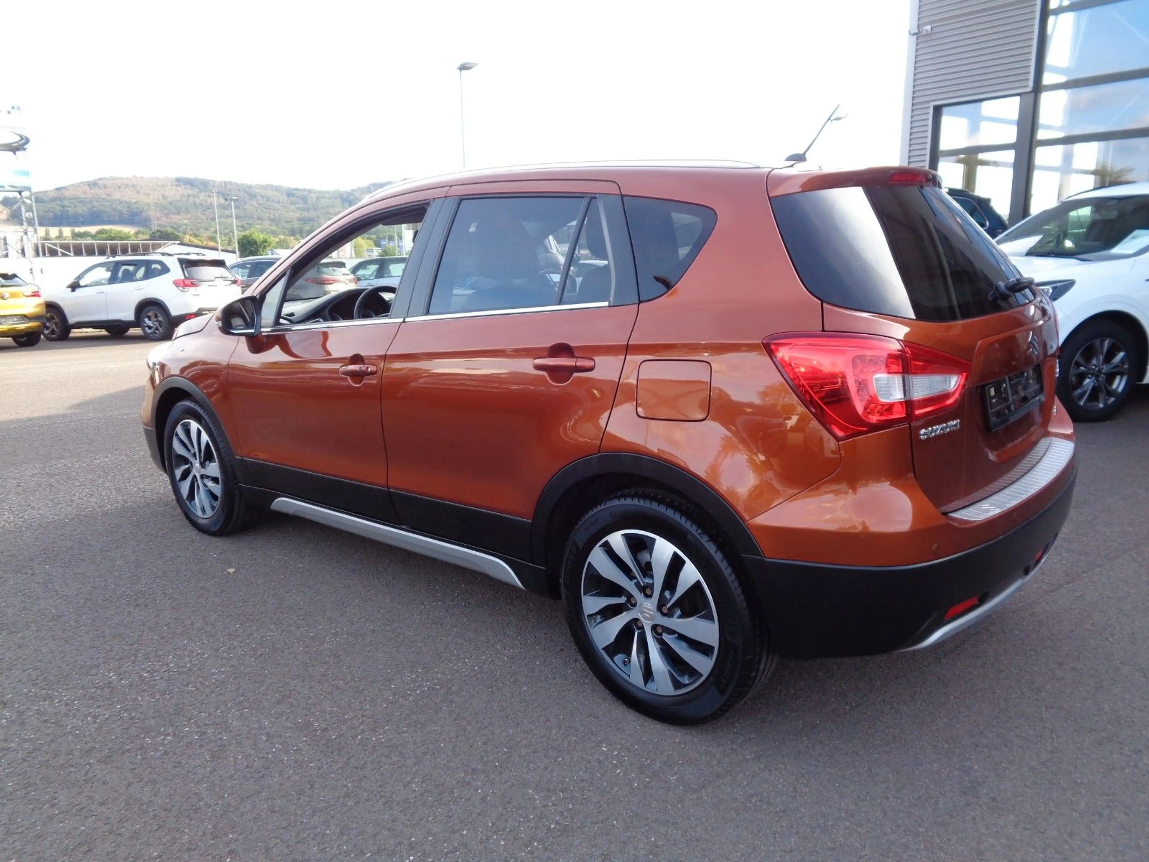 Suzuki SX4 S-Cross Comfort 4x4,Automatik,Leder,Navi — photo 6