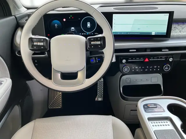 Hyundai Ioniq 9 view 9