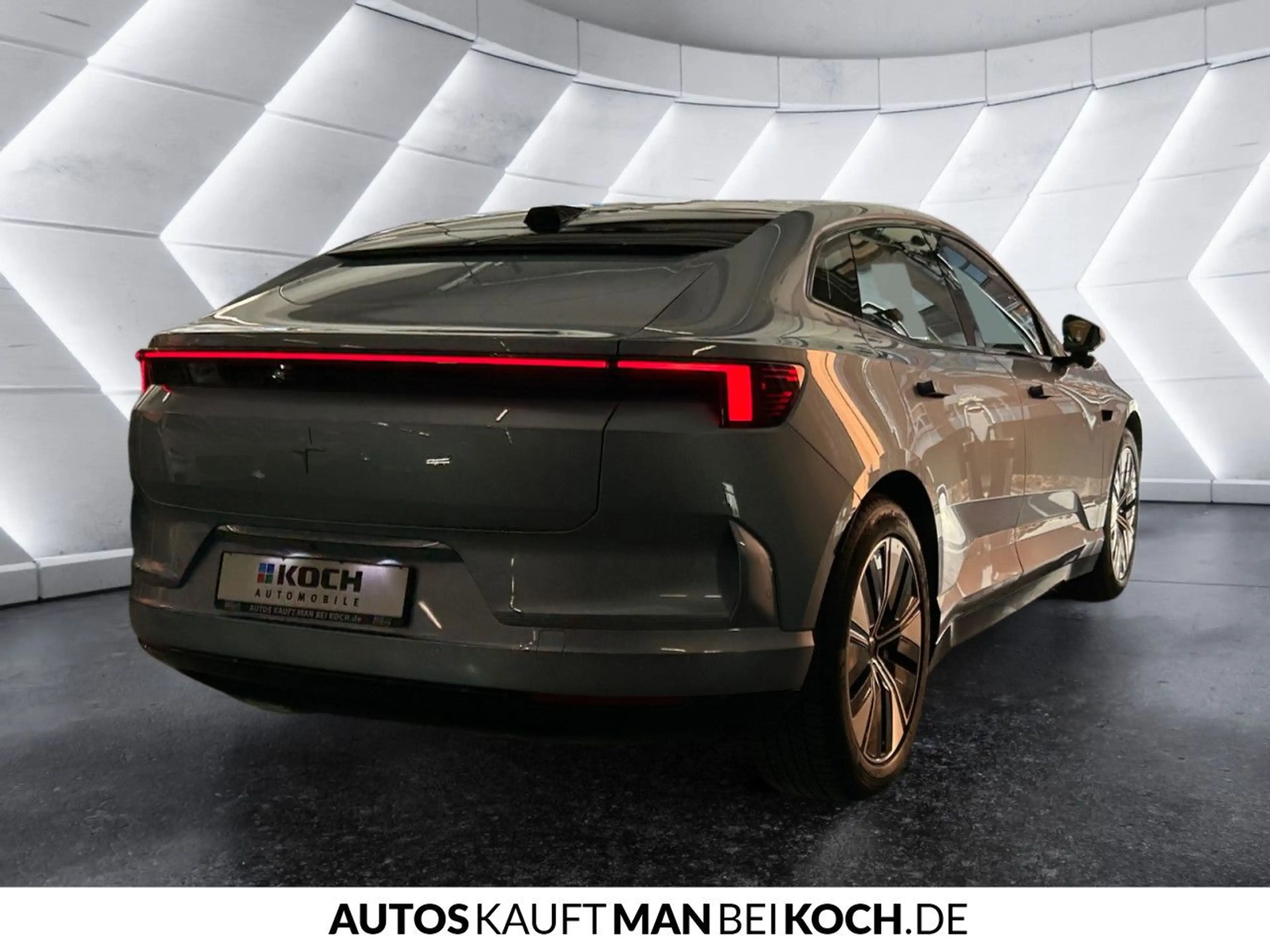 Polestar 4 Long Range Single PILOT PLUS BLIS HUD HK PAN GOO — photo 5