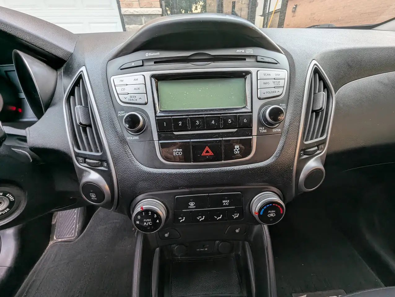 Hyundai TUCSON photo Hyundai TUCSON