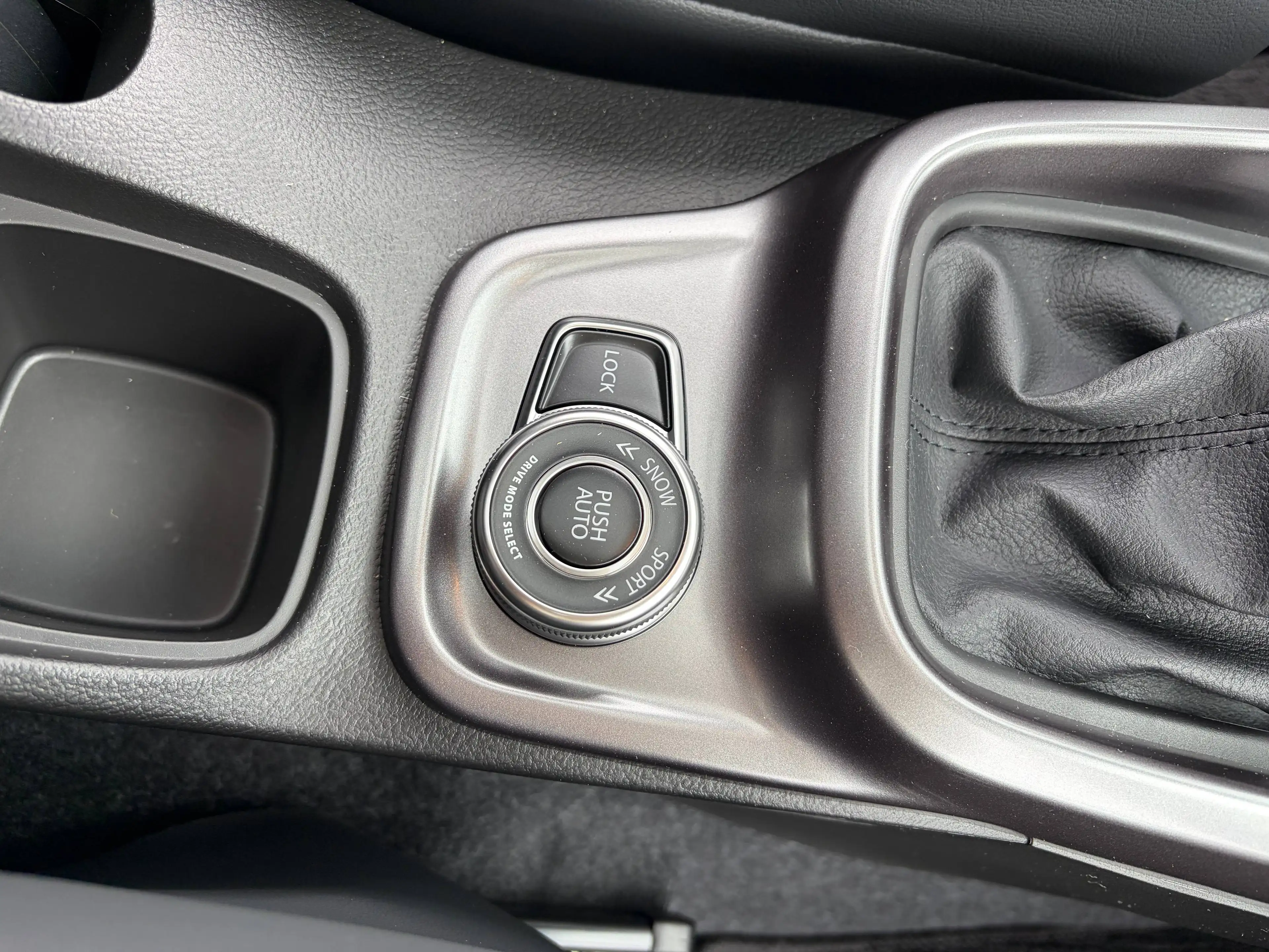 Suzuki Vitara Vitara 1.4 Boosterjet Hybrid Allgrip Comfort + — photo 11