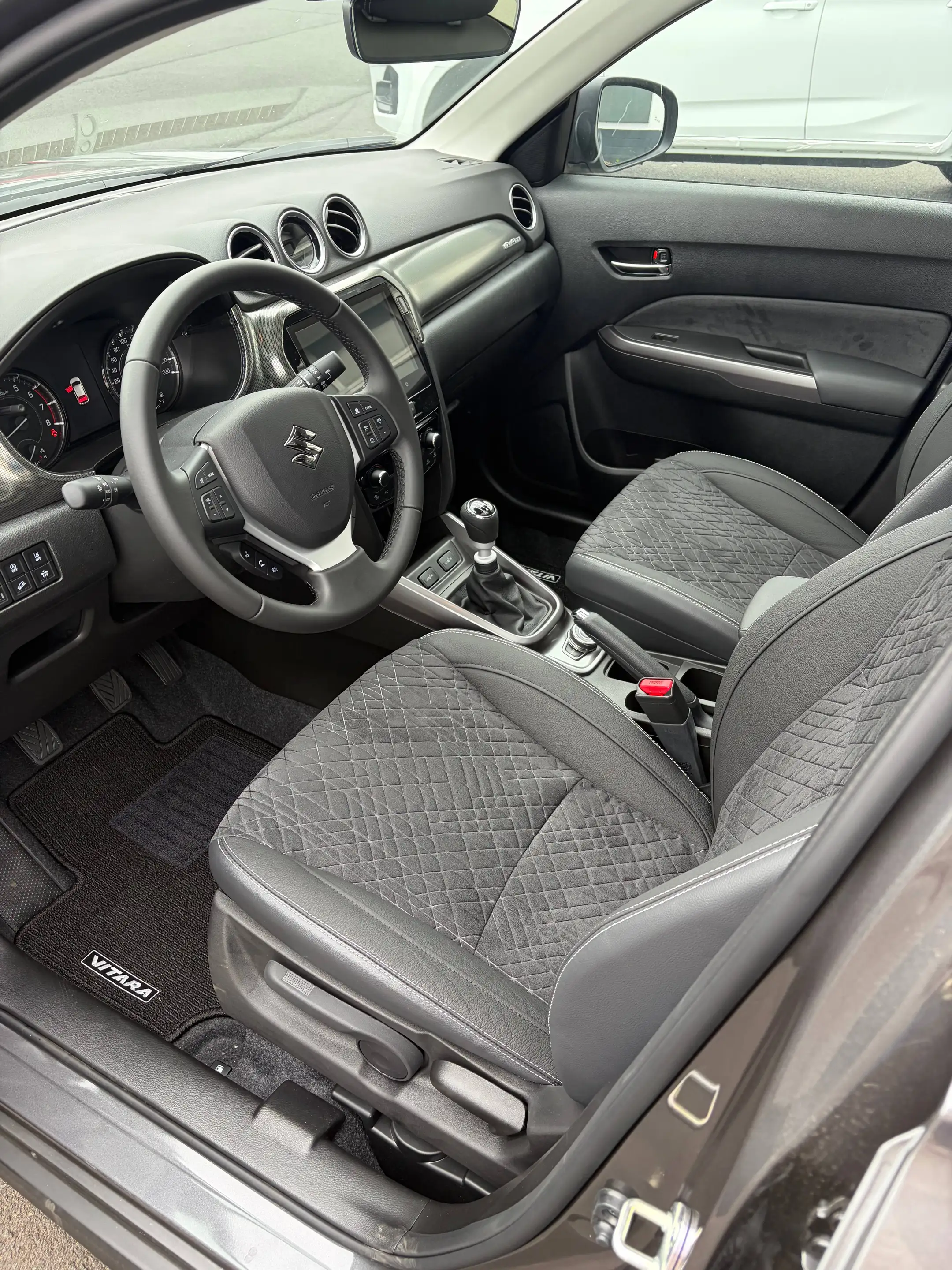 Suzuki Vitara Vitara 1.4 Boosterjet Hybrid Allgrip Comfort + — photo 4