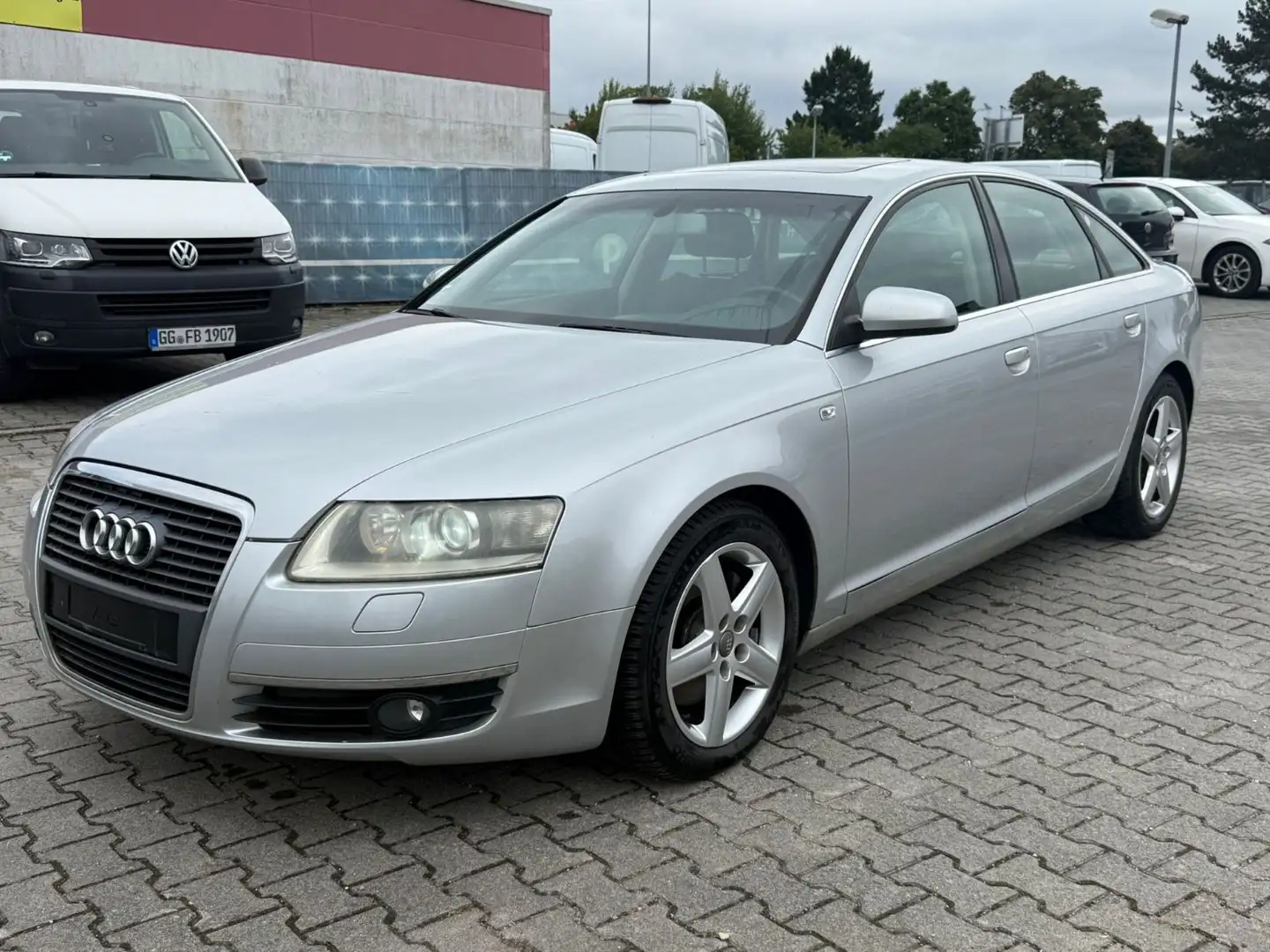 Audi A6 Lim. 2.7 TDI 1.Hand 6 Gang-Alcantara-SD Silber - 1