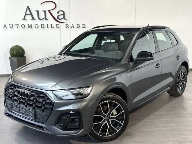 Audi Q5 view 2