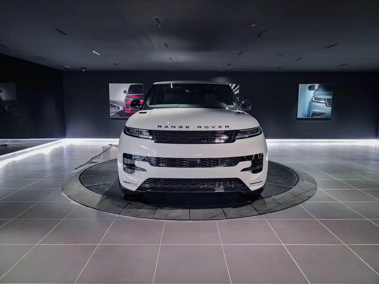 Land Rover Range Rover Sport снимка Land Rover Range Rover Sport
