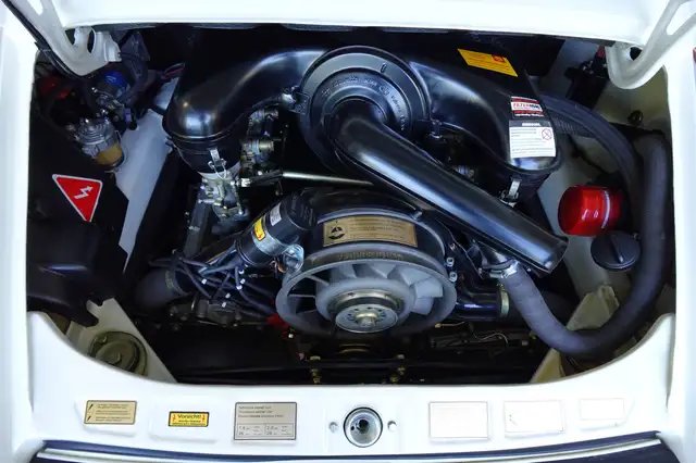 Porsche 911 T 2.0 Coupe Karmann "Singer-Style" Ansicht 33