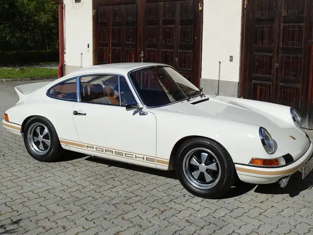 Porsche 911 T 2.0 Coupe Karmann "Singer-Style" Ansicht 41