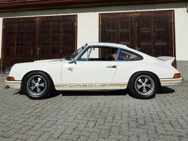 Porsche 911 T 2.0 Coupe Karmann "Singer-Style" Ansicht 7