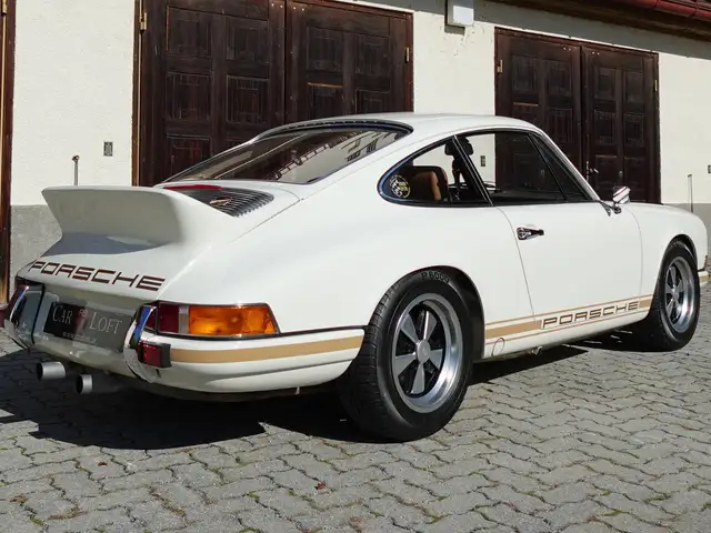 Porsche 911 T 2.0 Coupe Karmann "Singer-Style" Ansicht 40