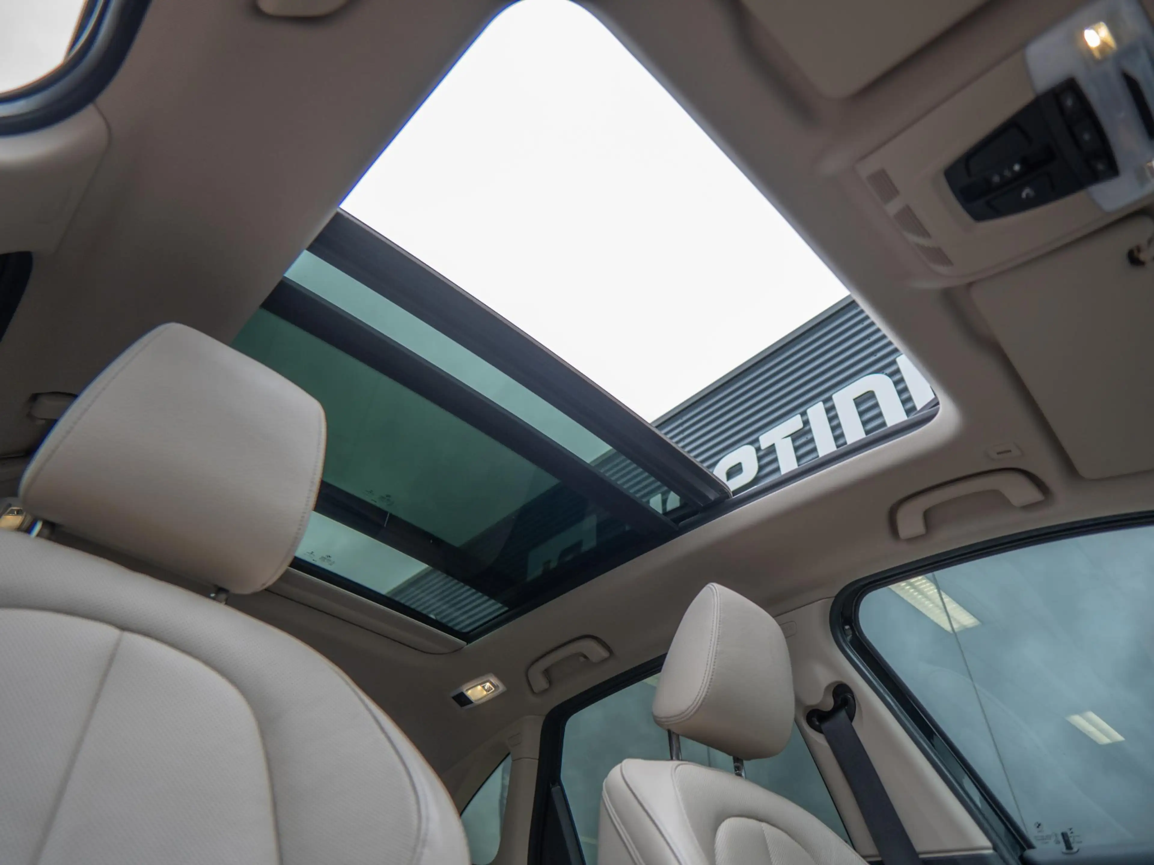 BMW 220 2-serie Active Tourer 220i High Executive | Pano | — photo 37