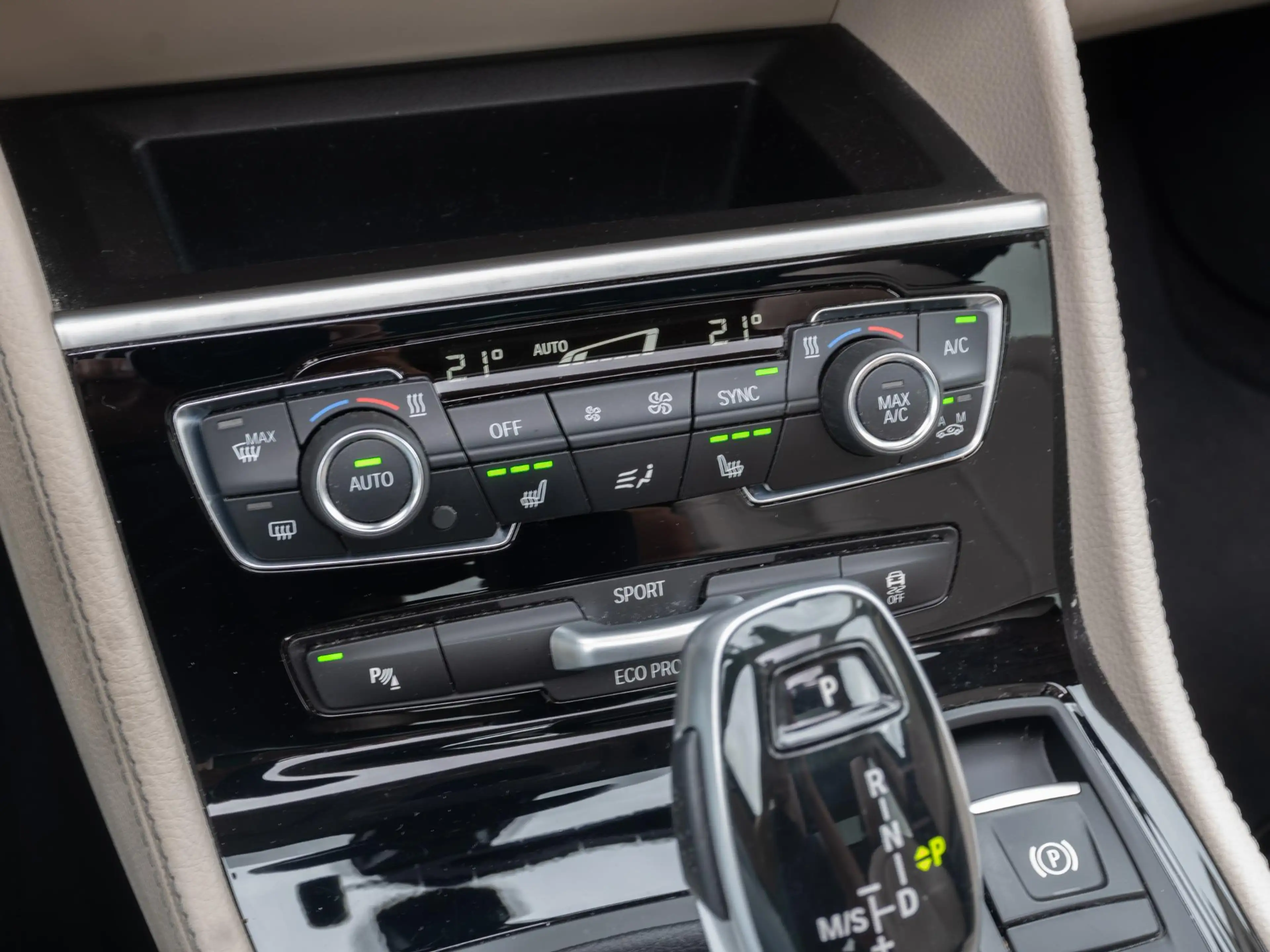 BMW 220 2-serie Active Tourer 220i High Executive | Pano | — photo 32