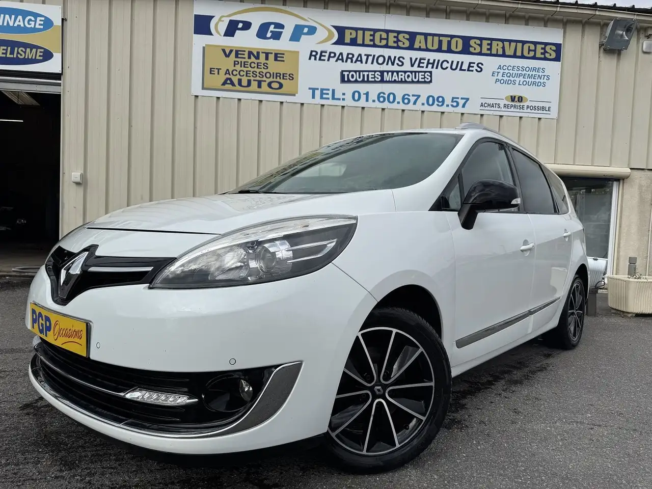 Renault Grand Scenic 1.2 TCE 130CH ENERGY BOSE 5 PLACES