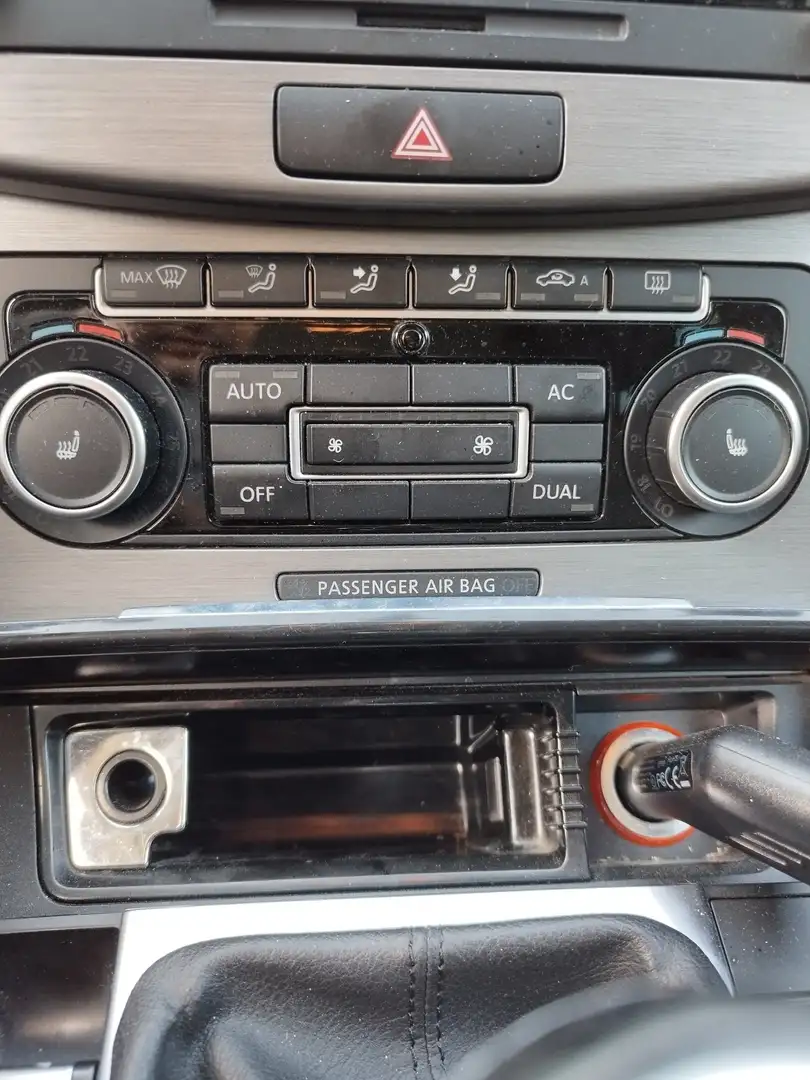 Volkswagen Passat Variant 2.0 TDI BlueMotion Tech Xenon Comfortline - 2