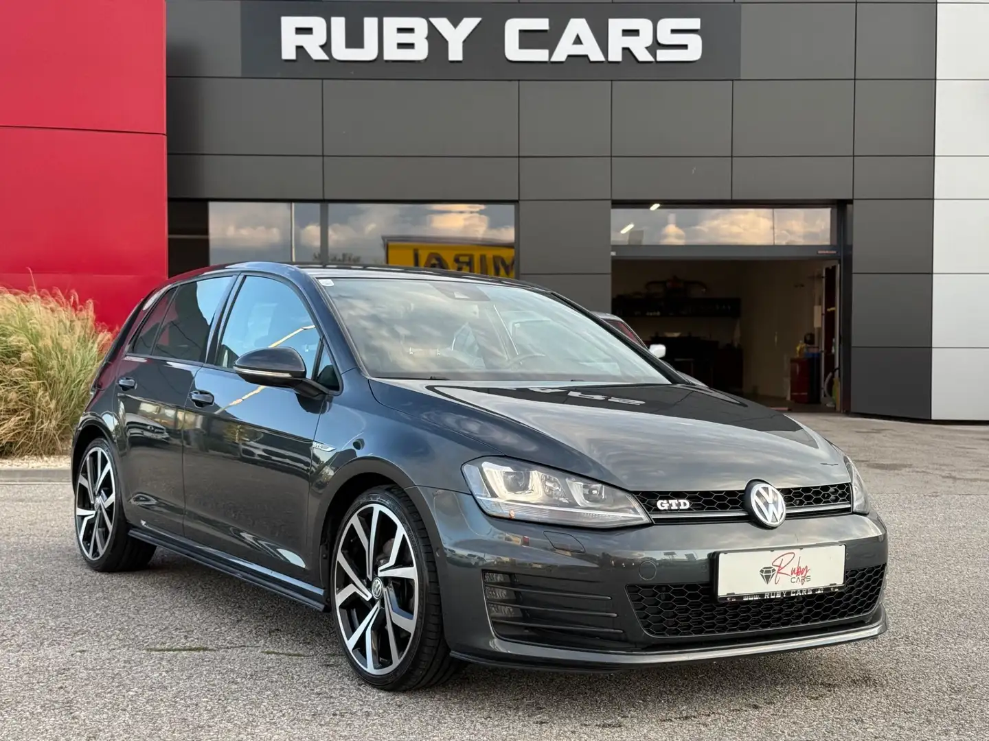 Volkswagen Golf GTD BlueMotion 2,0 TDI *TOP GEPFLEGT* Silber - 1