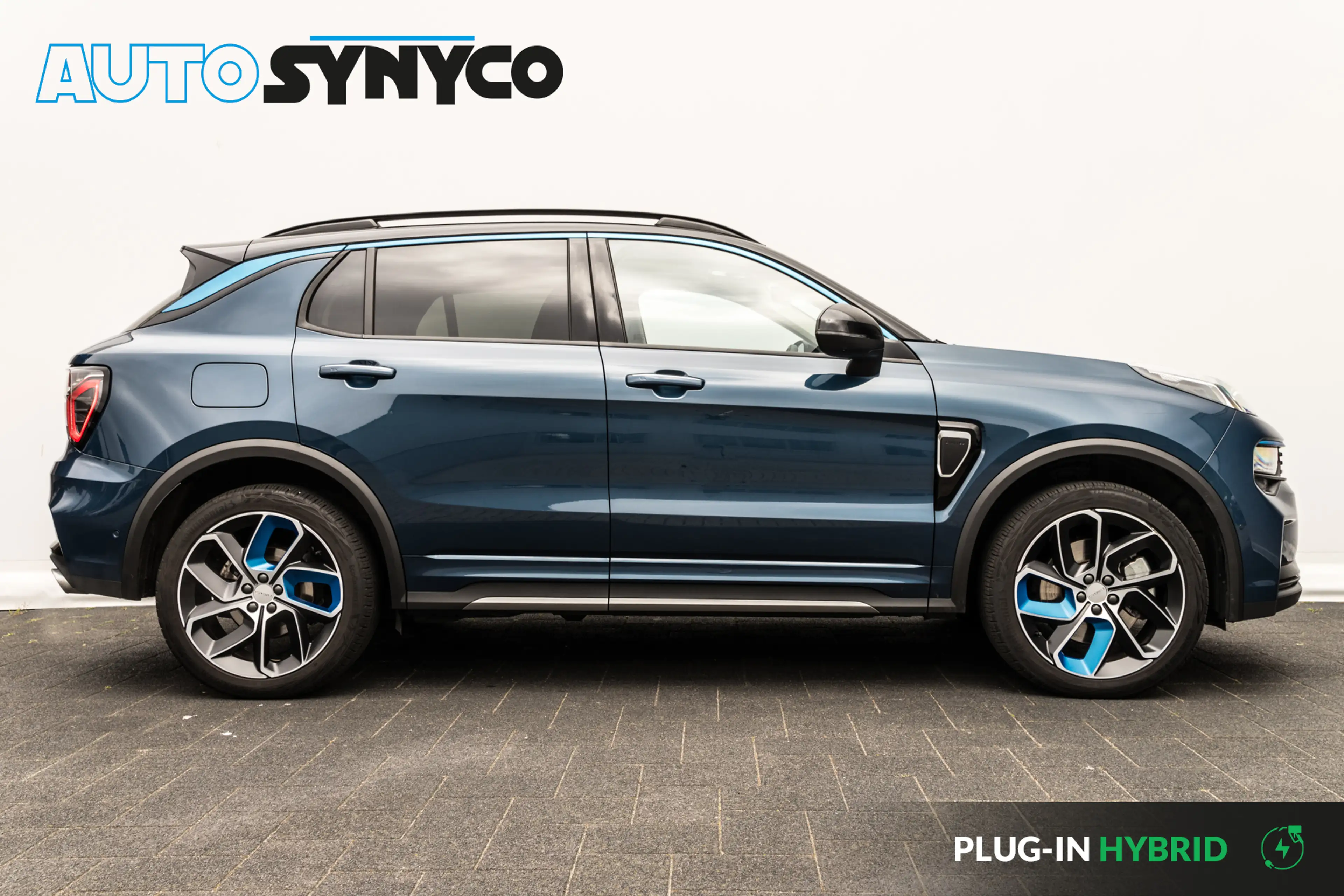 Lynk & Co 01 1.5 Plug-in Hybrid 262 Pk I Panoramadak I Adapt. C — photo 4