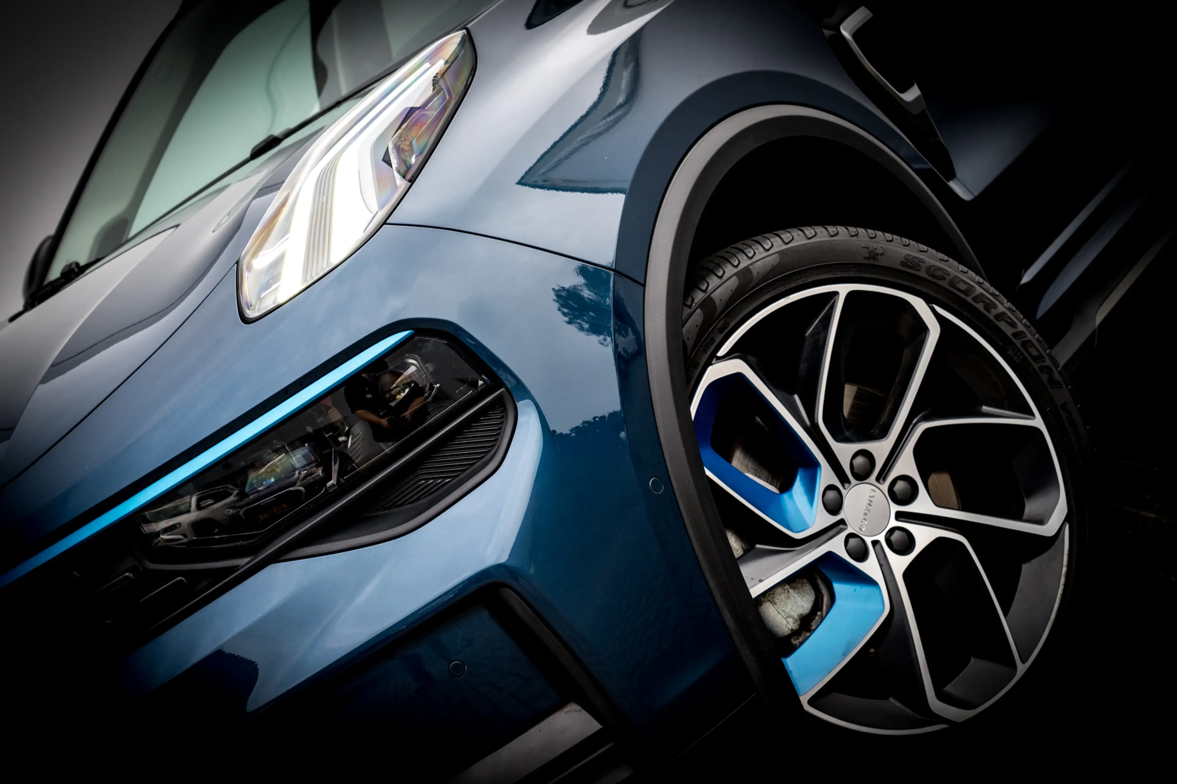 Lynk & Co 01 1.5 Plug-in Hybrid 262 Pk I Panoramadak I Adapt. C — photo 9