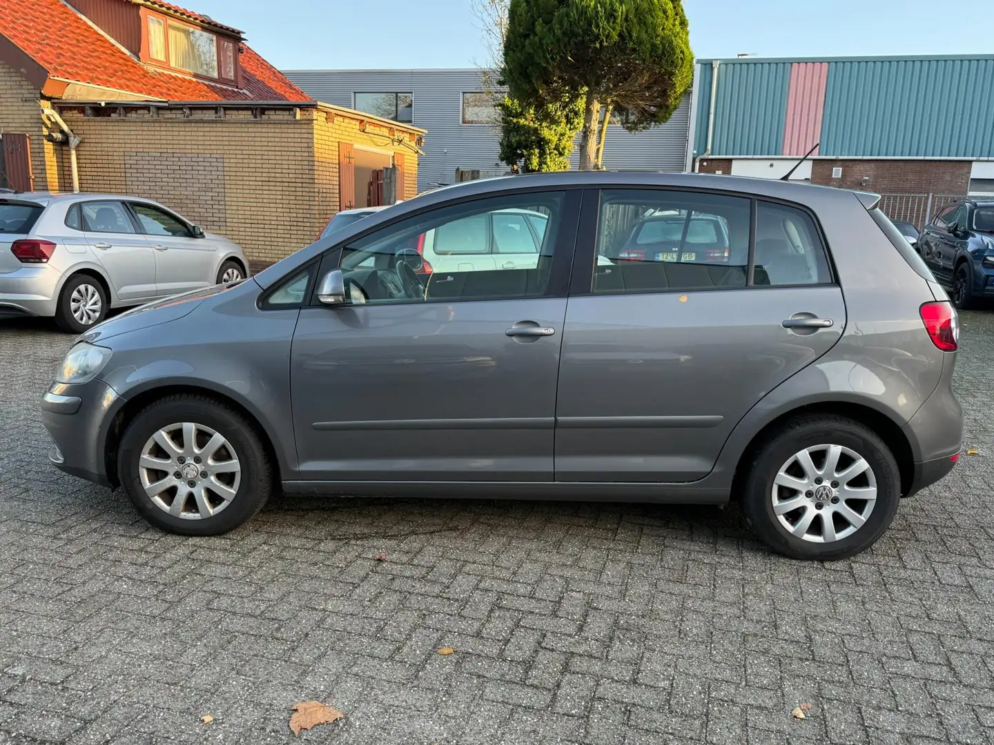 Volkswagen Golf Plus 1.9 TDI Optive 3 INRUILKOOPJE!! Grau - 2
