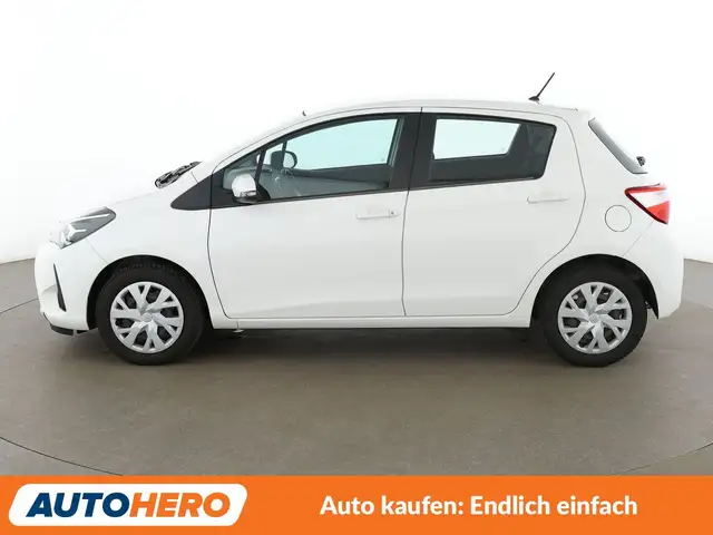 Toyota Yaris view 3