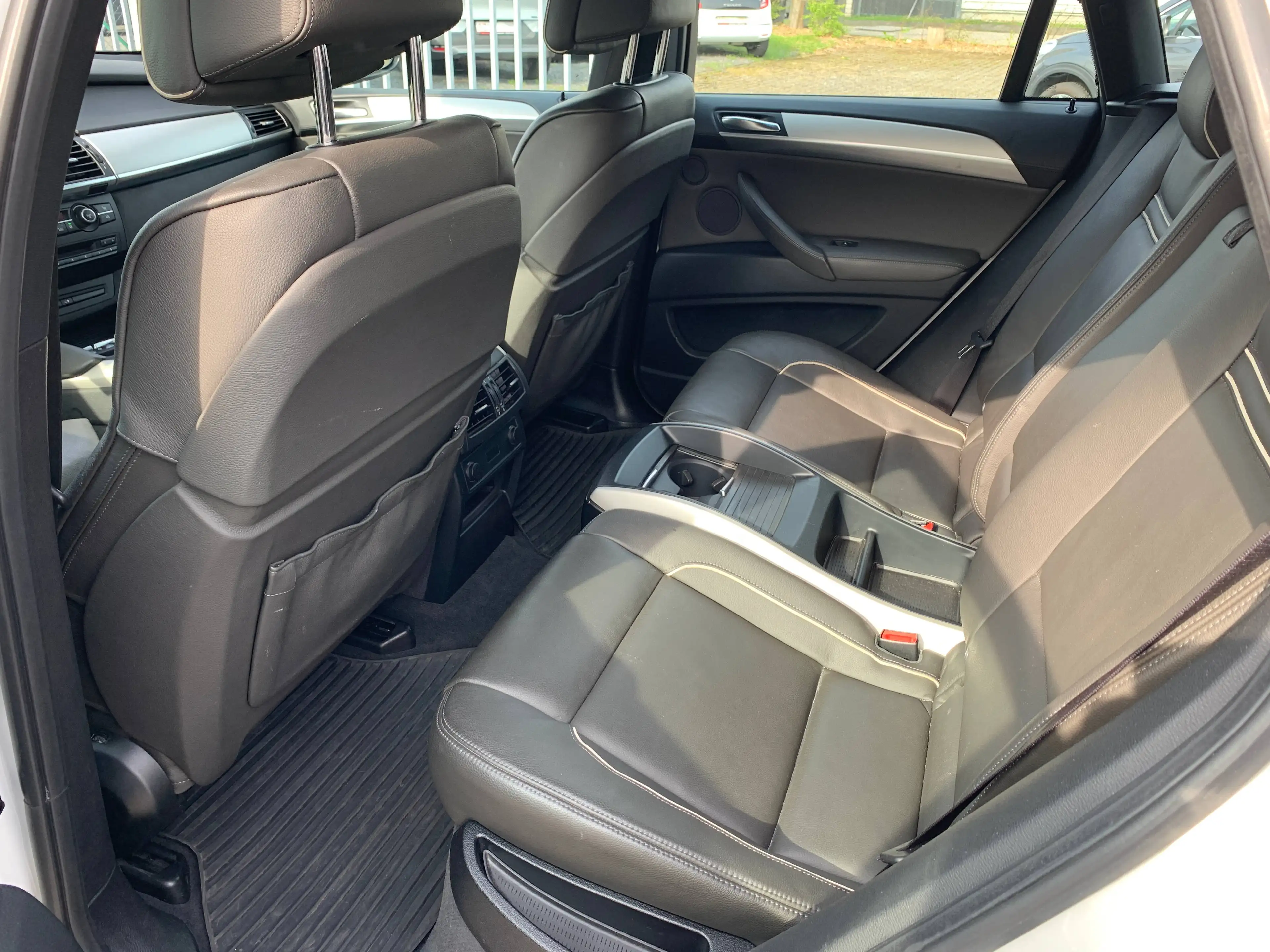 BMW X6 xDrive30d Individual Lenkrad+Sitzheizung-Navi-Automat-Headup Display-Leder-Soft Close-v.Ausstattung-AHK — photo 15